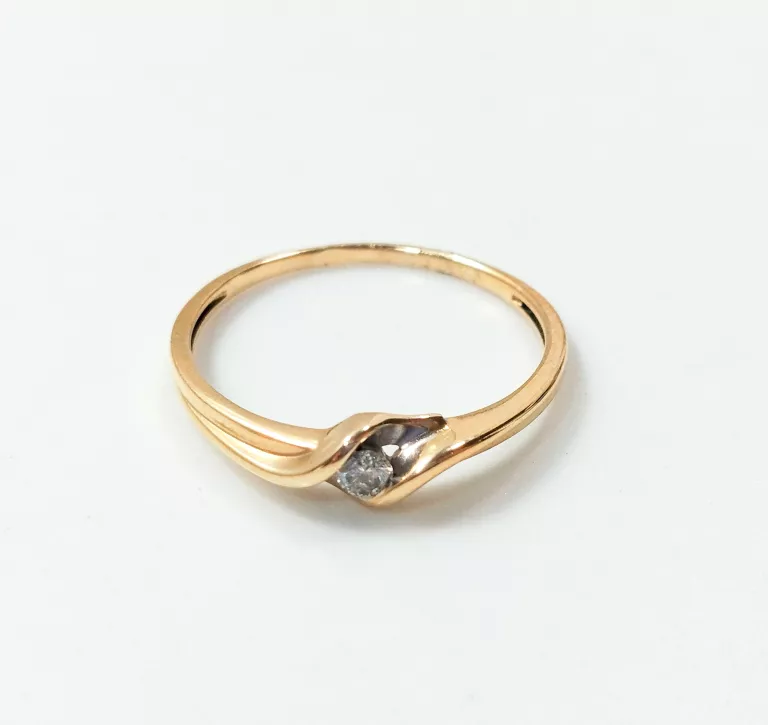 zloty-pierscionek-z-diamentem-pr333-r14-108g-nazwa-koloru-producenta-standard