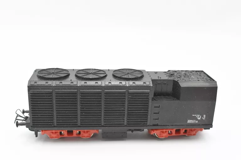 parowoz-z-tendrem-piko-br-52-2006-model-br-52-19-20