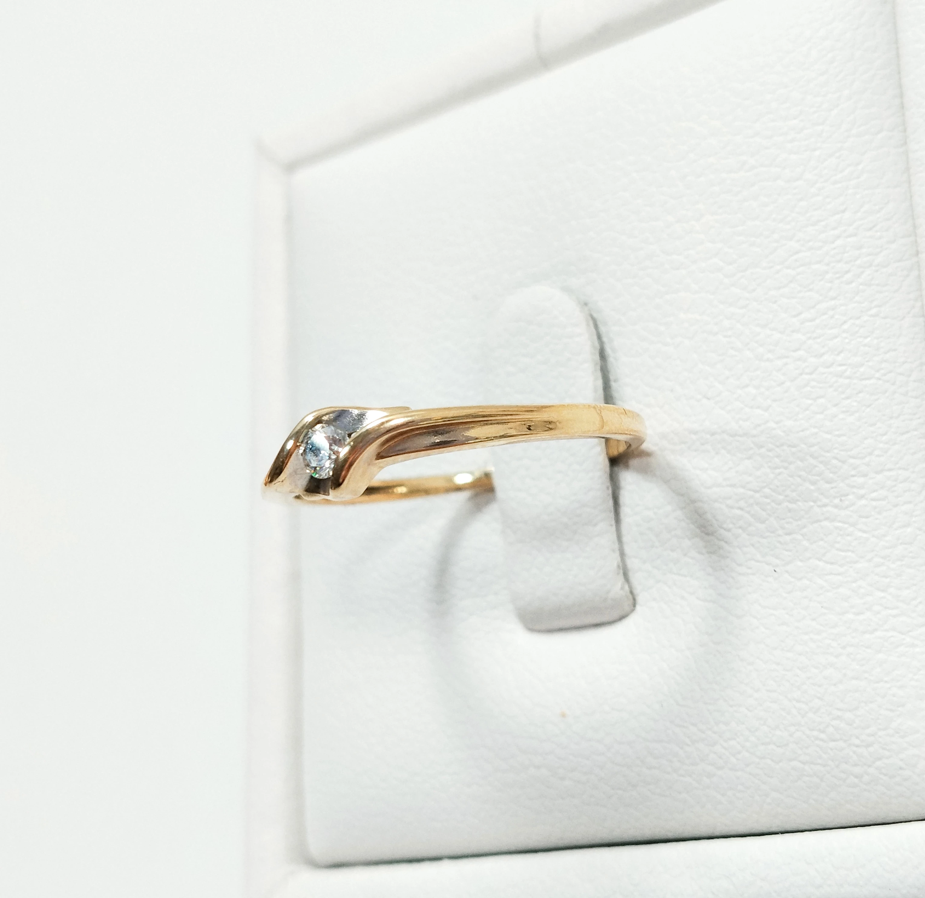 zloty-pierscionek-z-diamentem-pr333-r14-108g-kolor-249512-1647429