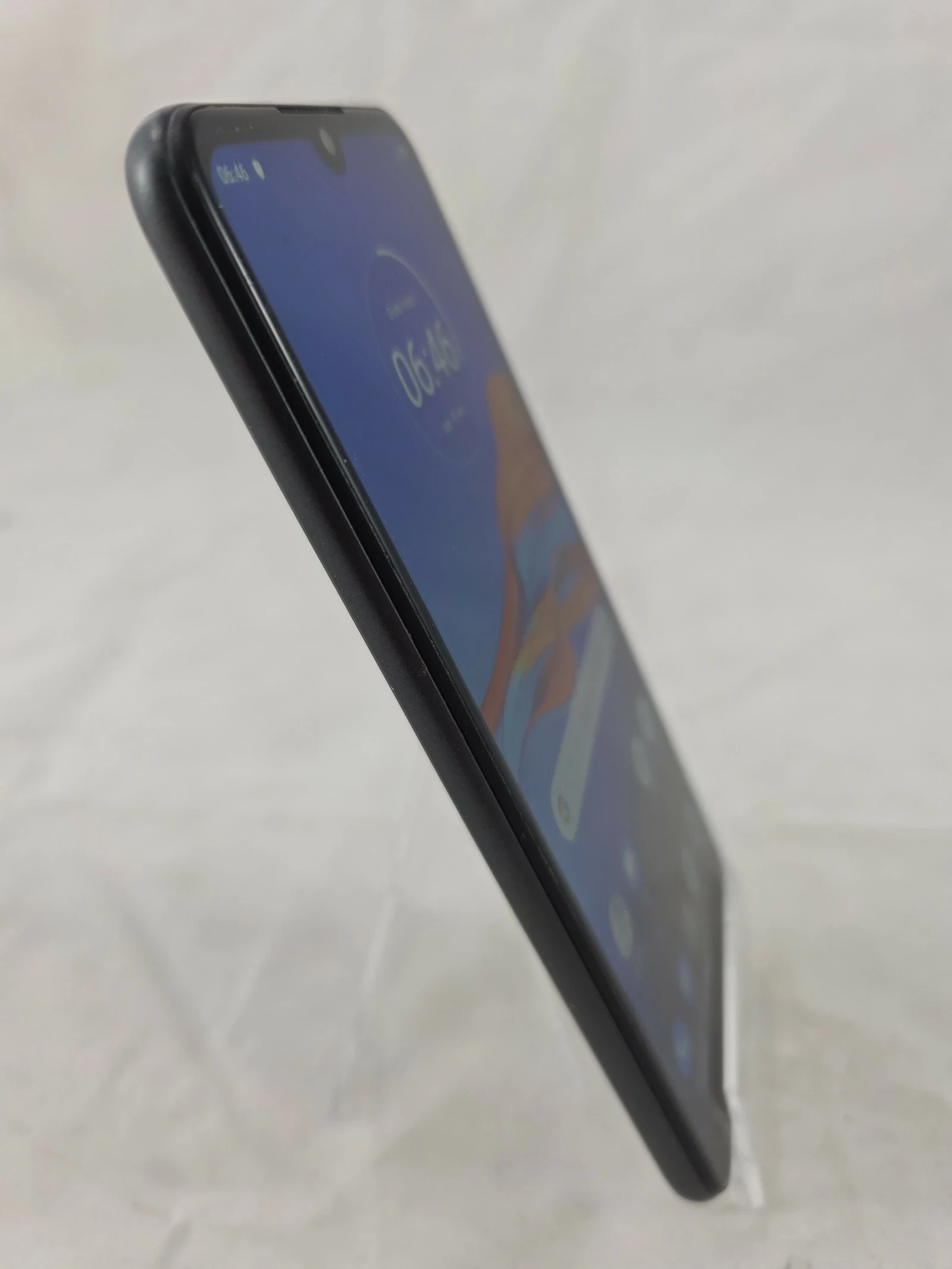 telefon-motorola-moto-e6-plus-stan-11323-2