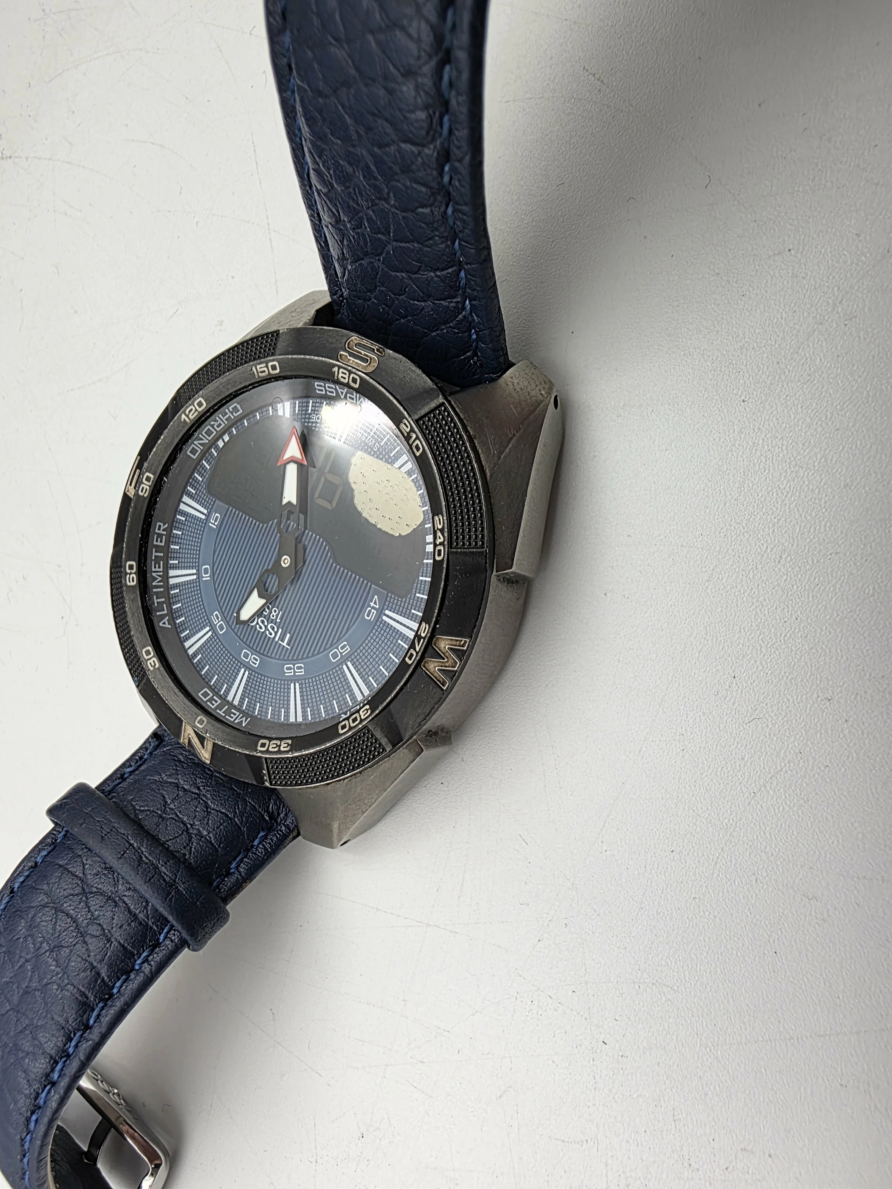 zegarki-tissot-t-touch-expert-solar-opis-mechanizm-18738-5