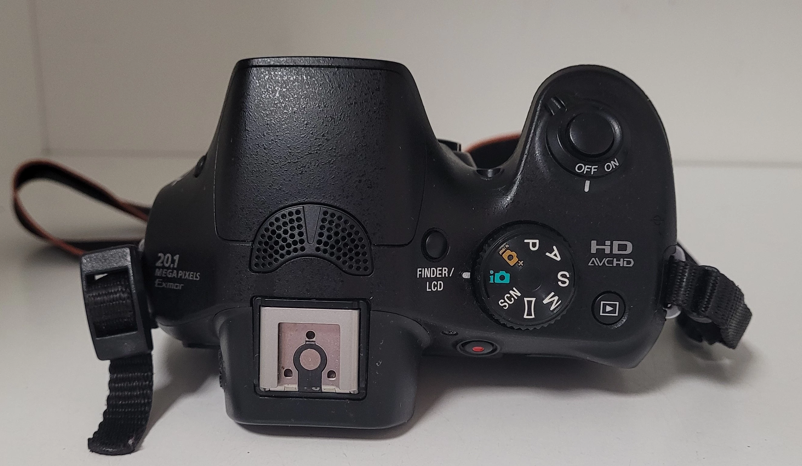 aparat-bezlusterkowy-sony-alfa-3000-ilce-3000-obiektyw-18-55-torba-w-zestawie-814-2