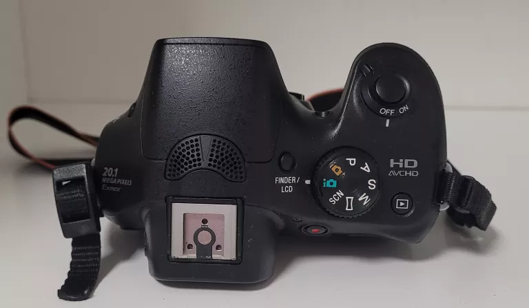 aparat-bezlusterkowy-sony-alfa-3000-ilce-3000-obiektyw-18-55-torba-w-zestawie-814-2