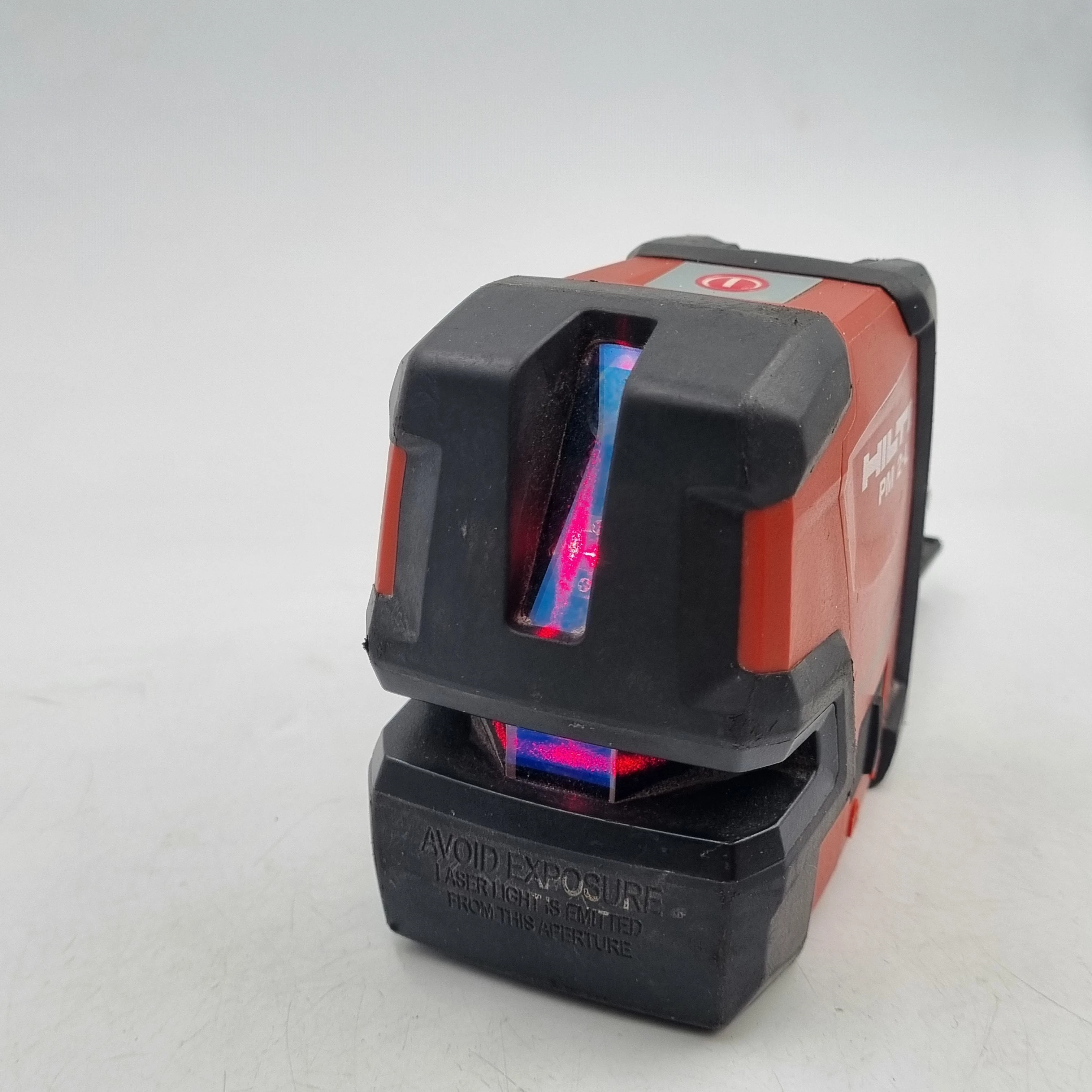 laser-krzyzowy-hilti-pm-2-l-etui-czerw-wiazka-model-pm-2-lg