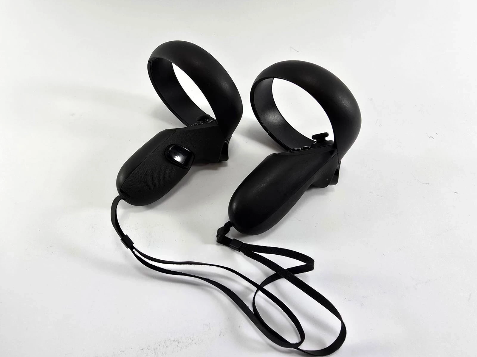 gogle-vr-oculus-rift-s-2-kontrolery-dotykowe-stan-11323-2