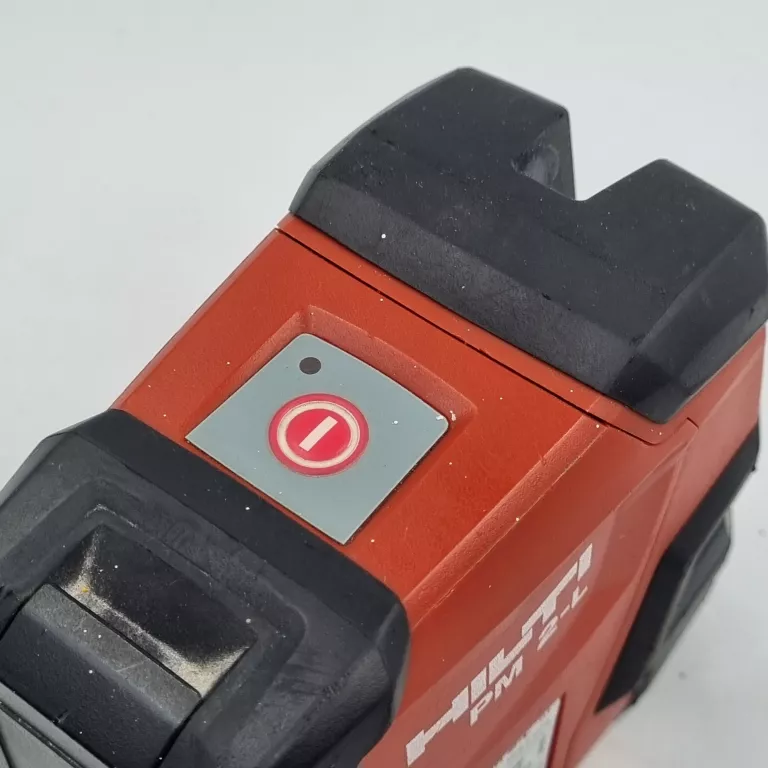 laser-krzyzowy-hilti-pm-2-l-etui-czerw-wiazka-dokladnosc-pomiaru-30