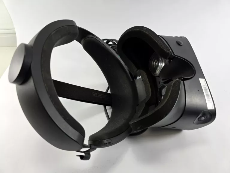 gogle-vr-oculus-rift-s-2-kontrolery-dotykowe-zawiera-baterie-250685-2006717