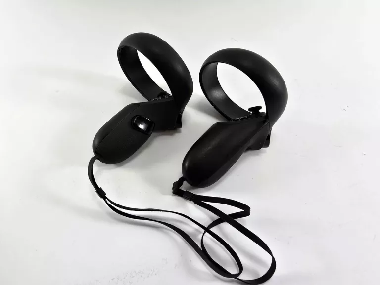 gogle-vr-oculus-rift-s-2-kontrolery-dotykowe-stan-11323-2