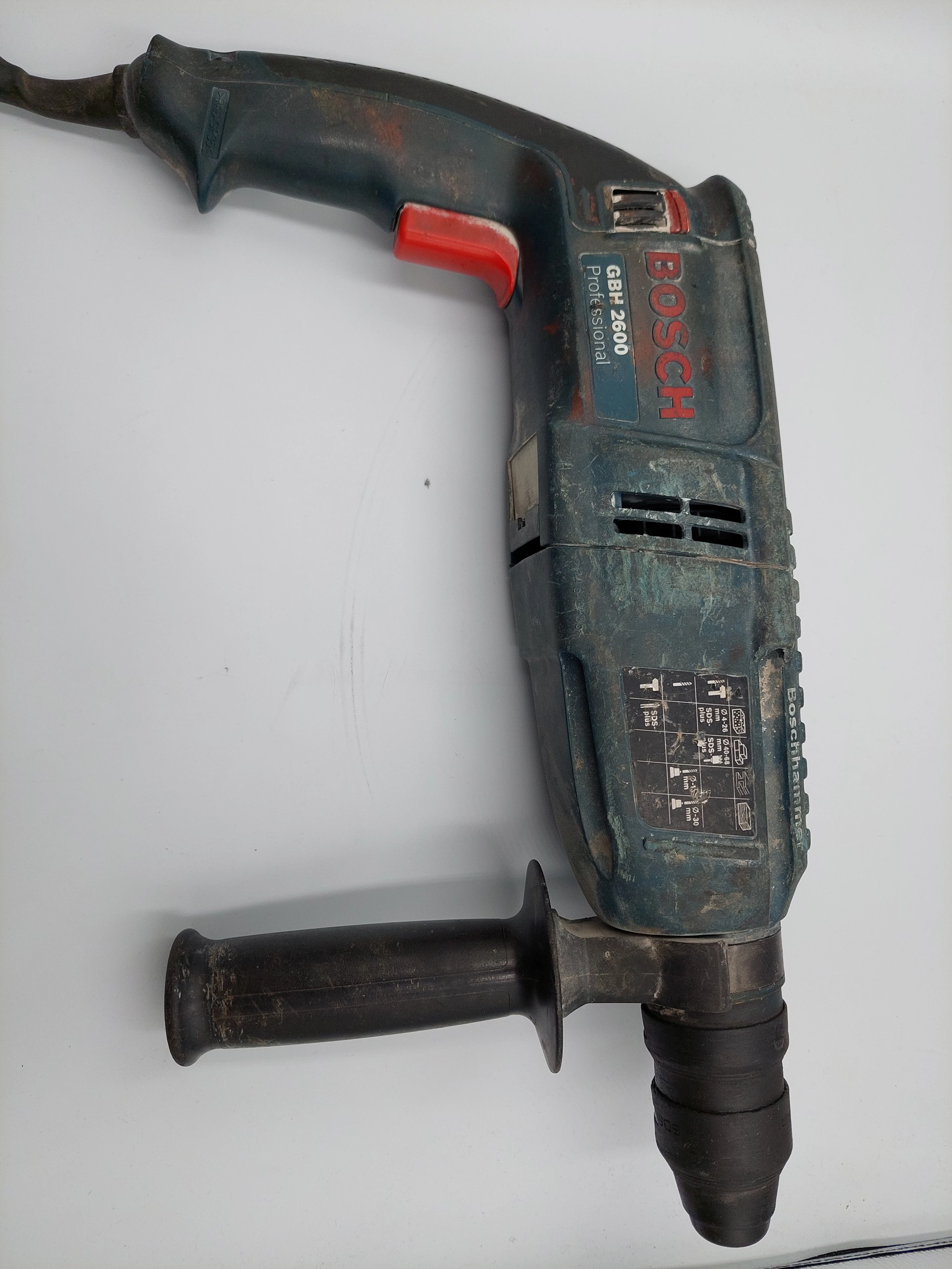 mlotowiertarka-bosch-gbh-2600-720w-stan-11323-2