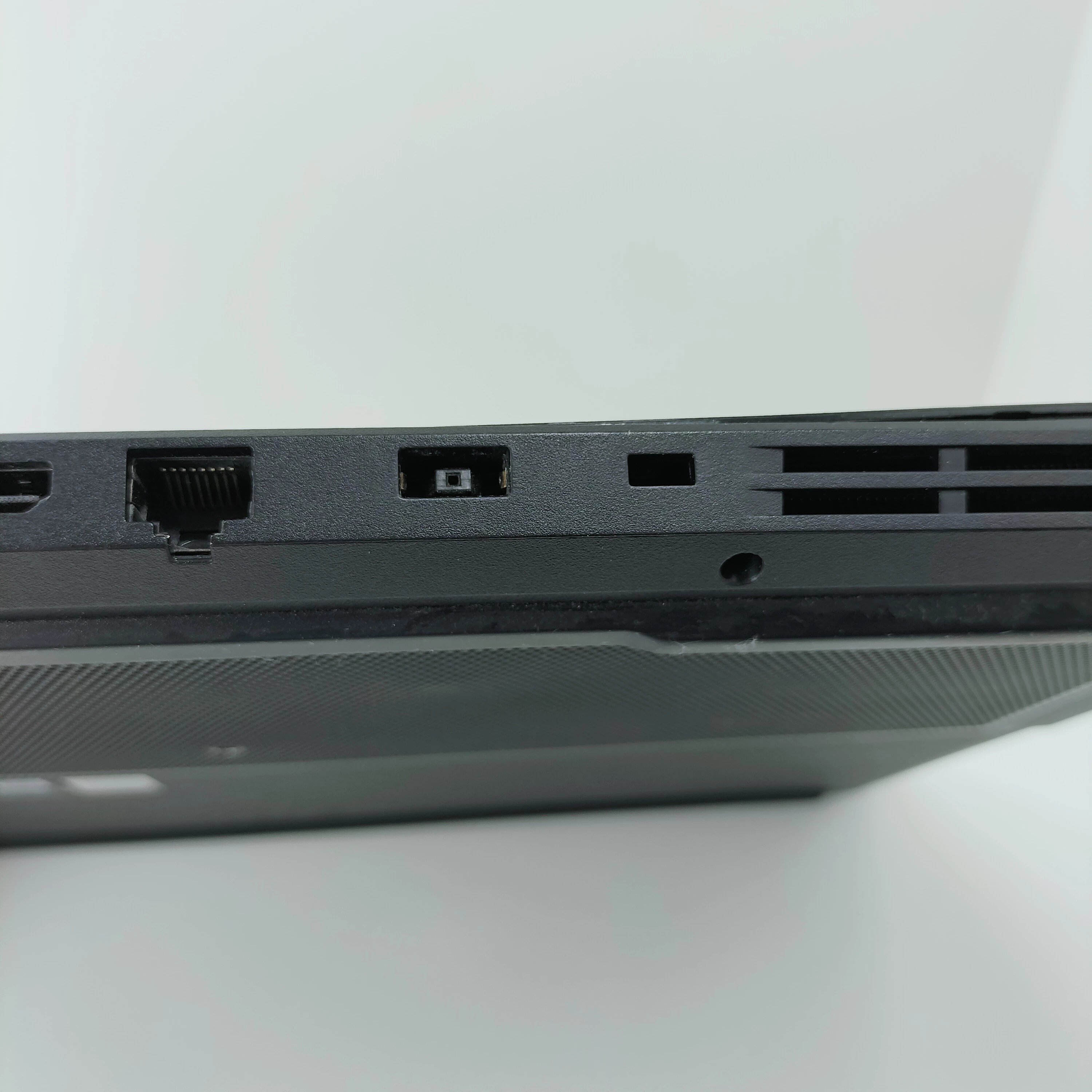 laptop-lenovo-legion-y540-15irh-8512gb-okazja-przekatna-ekranu-156