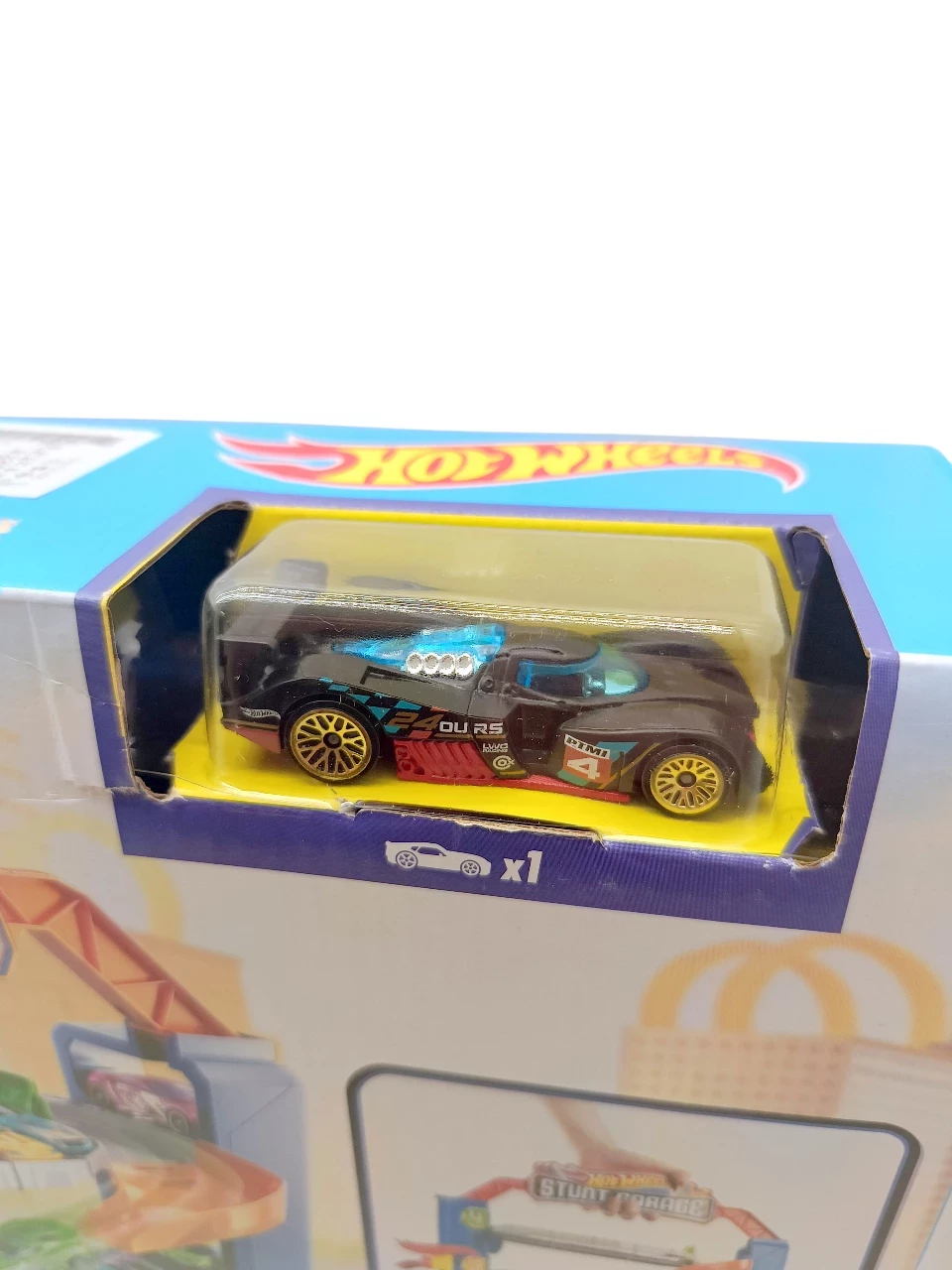 hot-wheels-city-stunt-garage-zestaw-garaz-parking-z-winda-autko-hw-ean-gtin-0887961873016