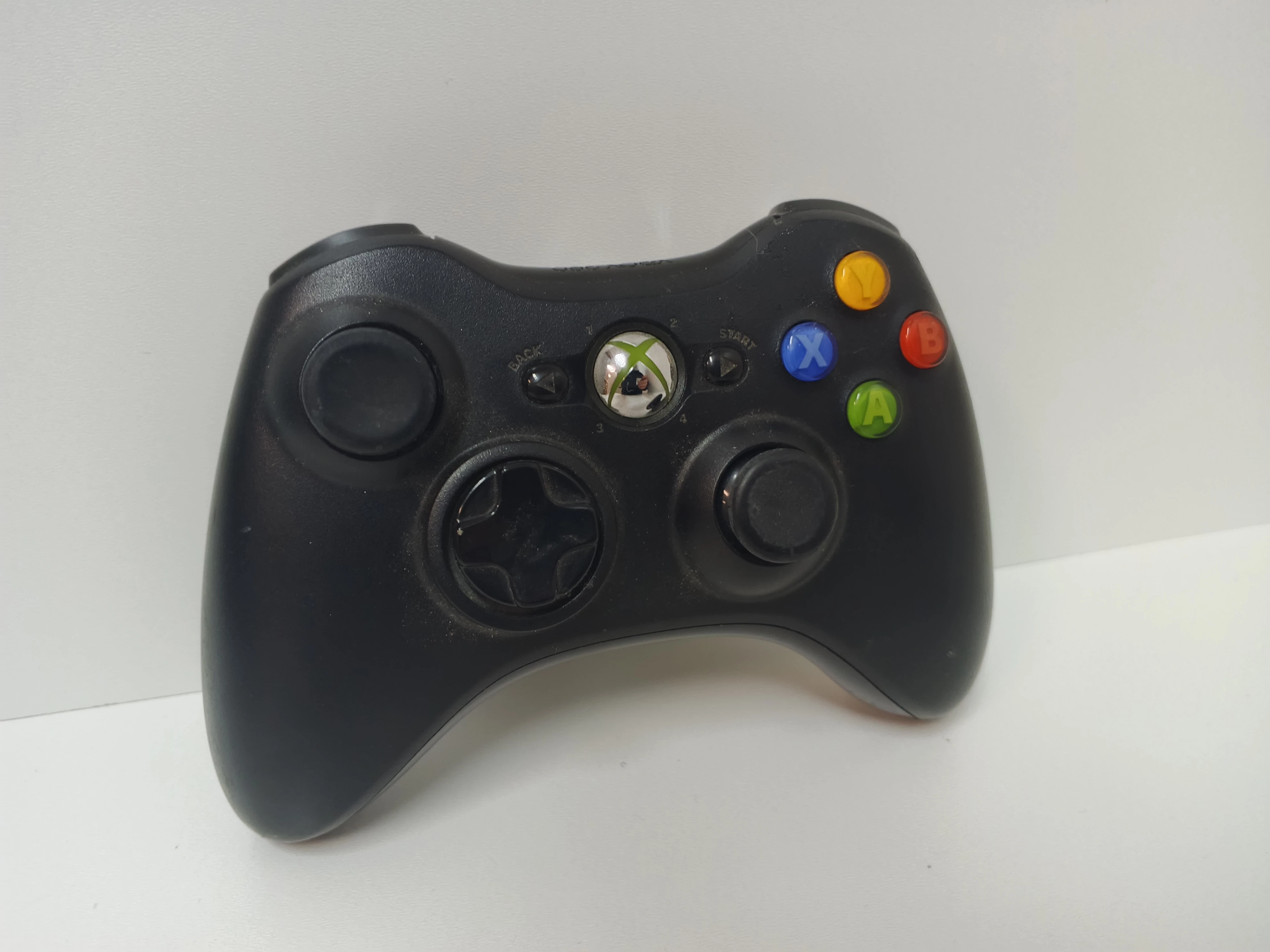 pad-bezprzewodowy-do-konsoli-microsoft-xbox-360-stan-11323-2