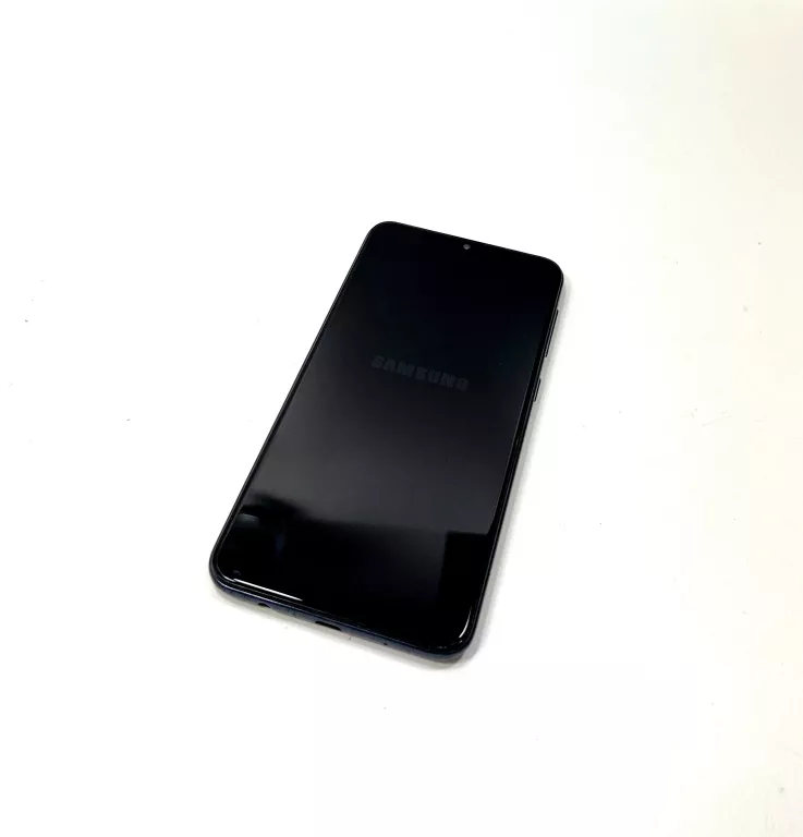 smartfon-samsung-galaxy-a10-2-gb-32-gb-4g-lte-czarny-ean-gtin-8801643858247