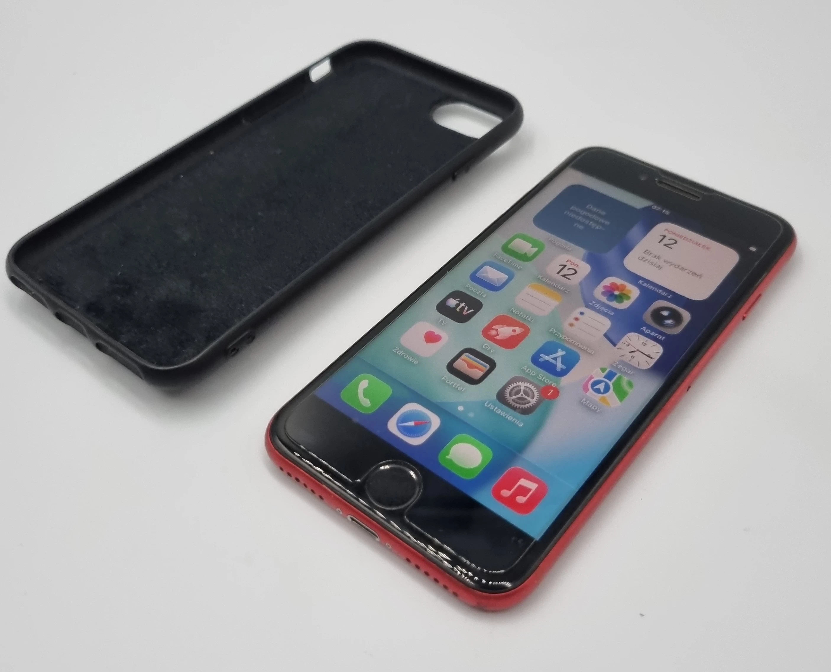 telefon-iphone-se-128gb-81kondycji-stan-11323-2