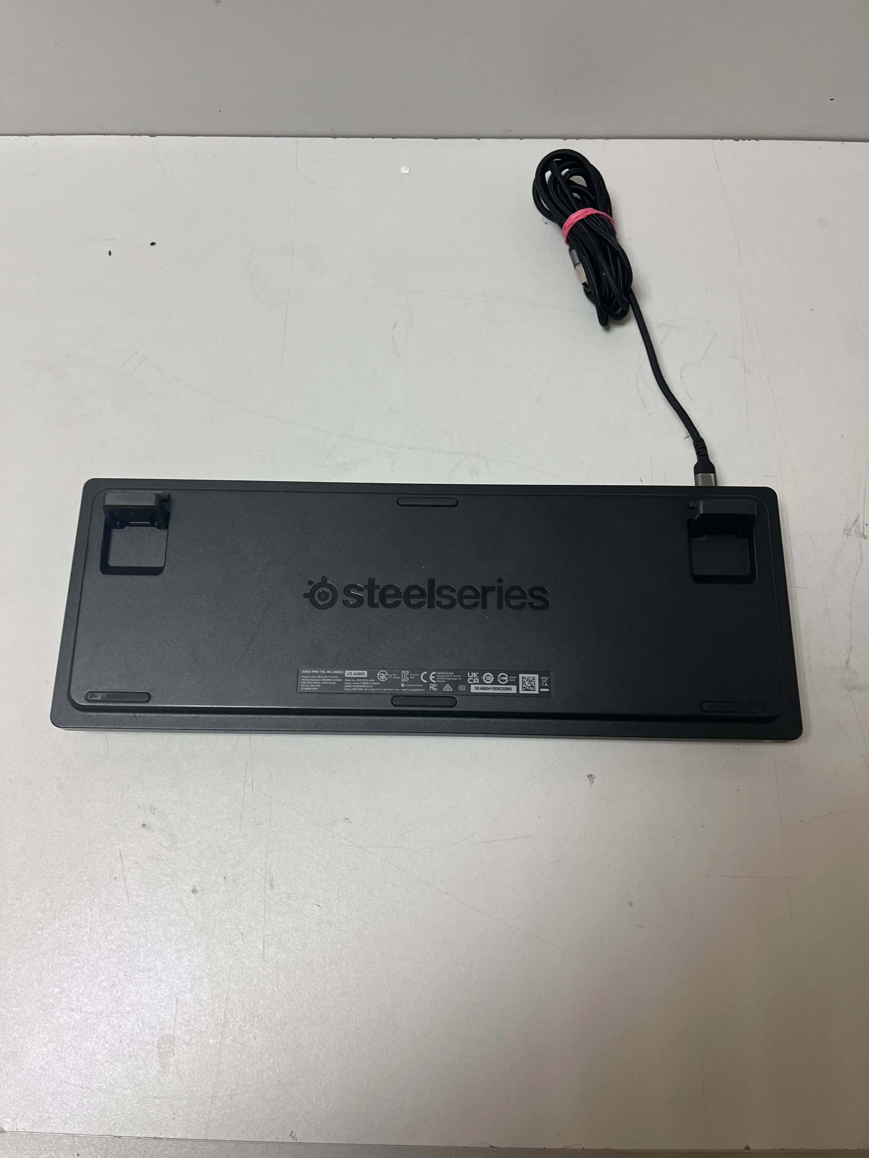 klawiatura-mechaniczna-steelseries-apex-pro-tkl-2023-interfejs-1247-1