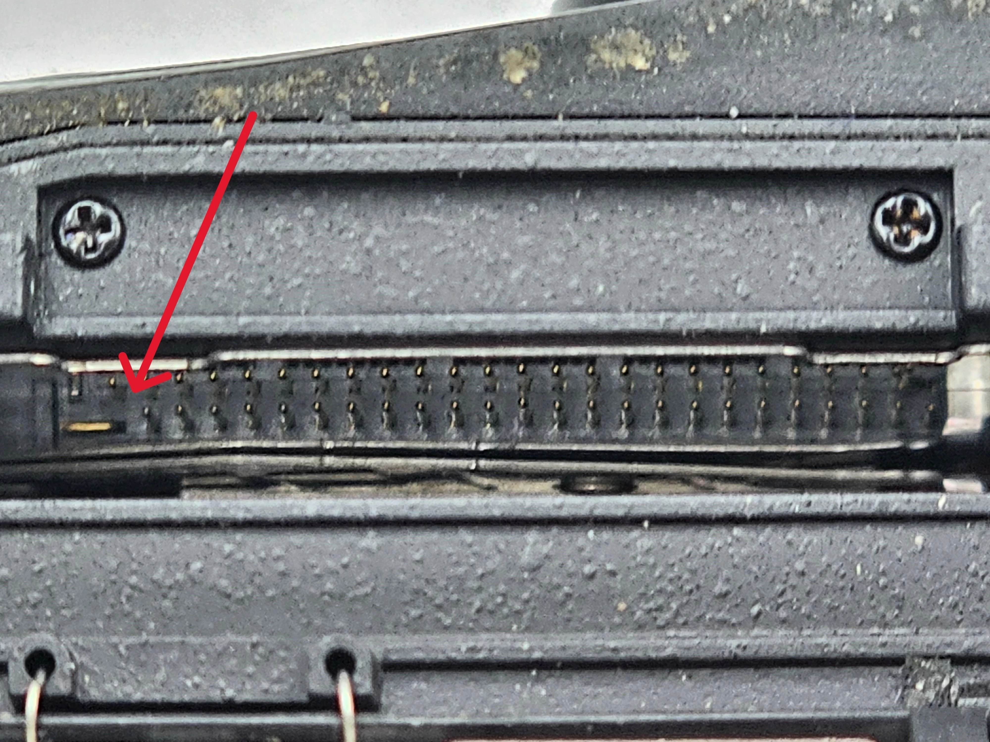 lustrzanka-nikon-d700-121px-obiektyw-przebieg-163344-zestaw-opis-wizjer-206922-228850