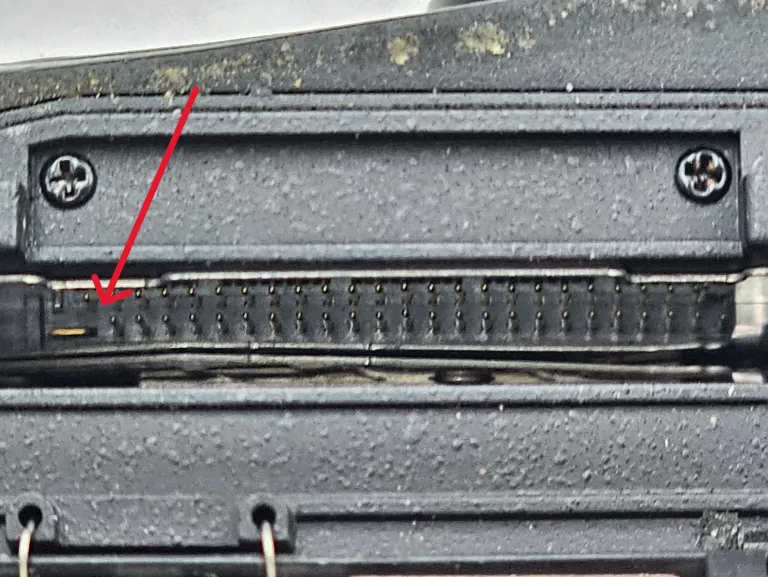 lustrzanka-nikon-d700-121px-obiektyw-przebieg-163344-zestaw-opis-wizjer-206922-228850