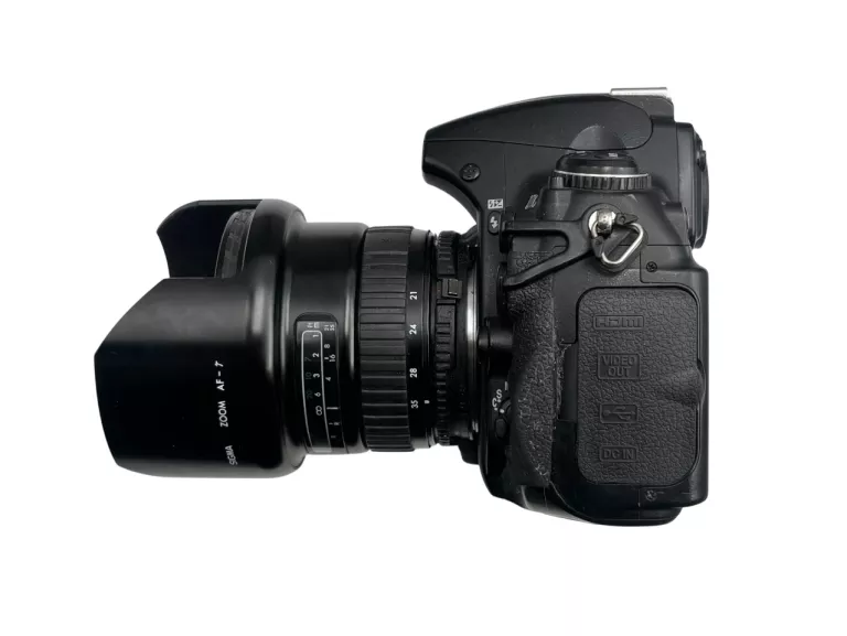 lustrzanka-nikon-d700-121px-obiektyw-przebieg-163344-zestaw-opis-kod-producenta-vba220ae