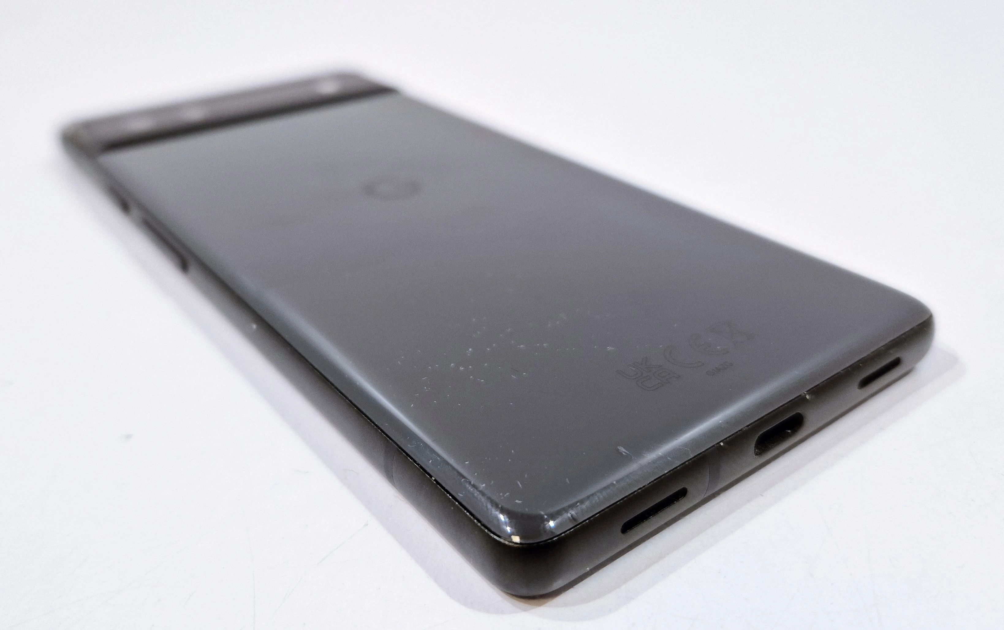 telefon-google-pixel-6a-6128-gb-wbudowana-pamiec-202869-214189