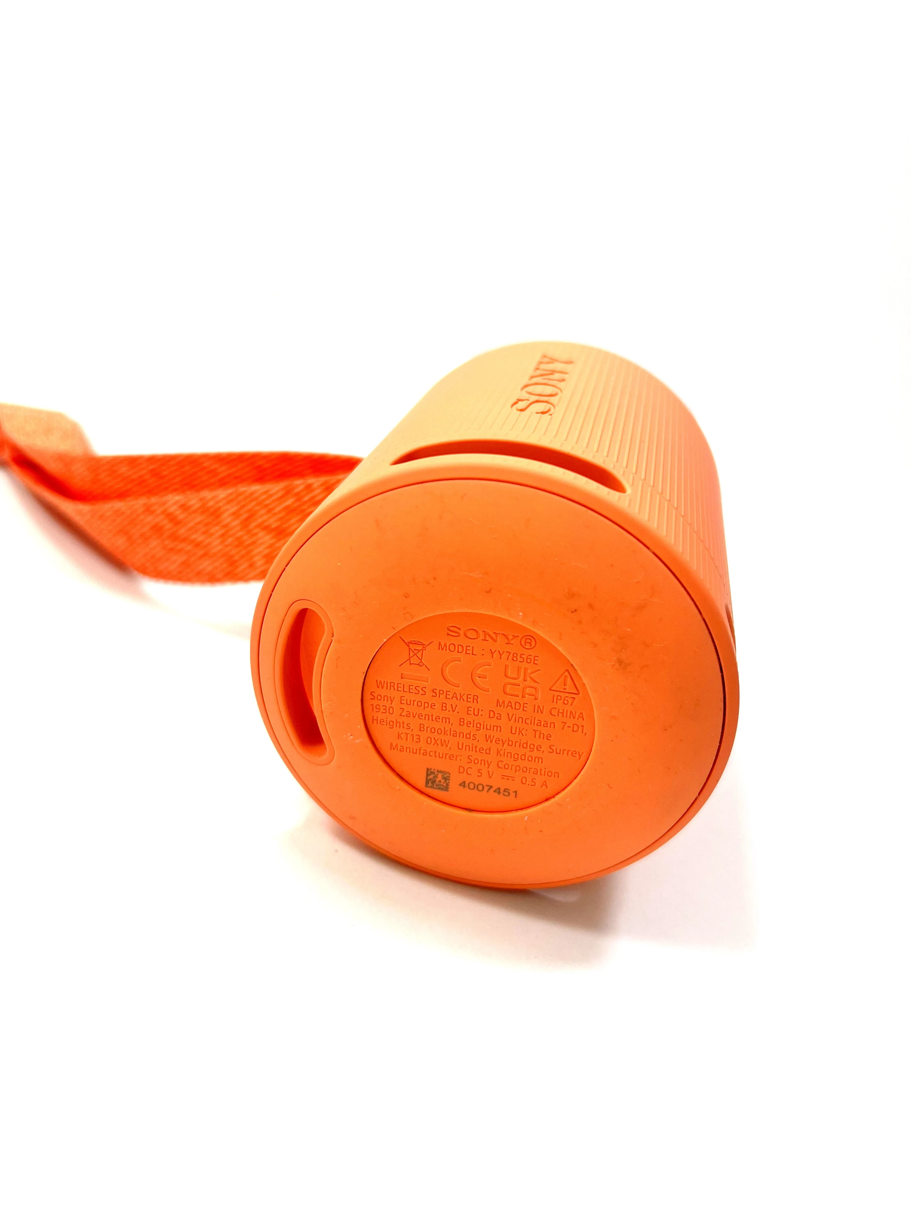 glosnik-przenosny-sony-srs-xb100-pomaranczowy-moc-250