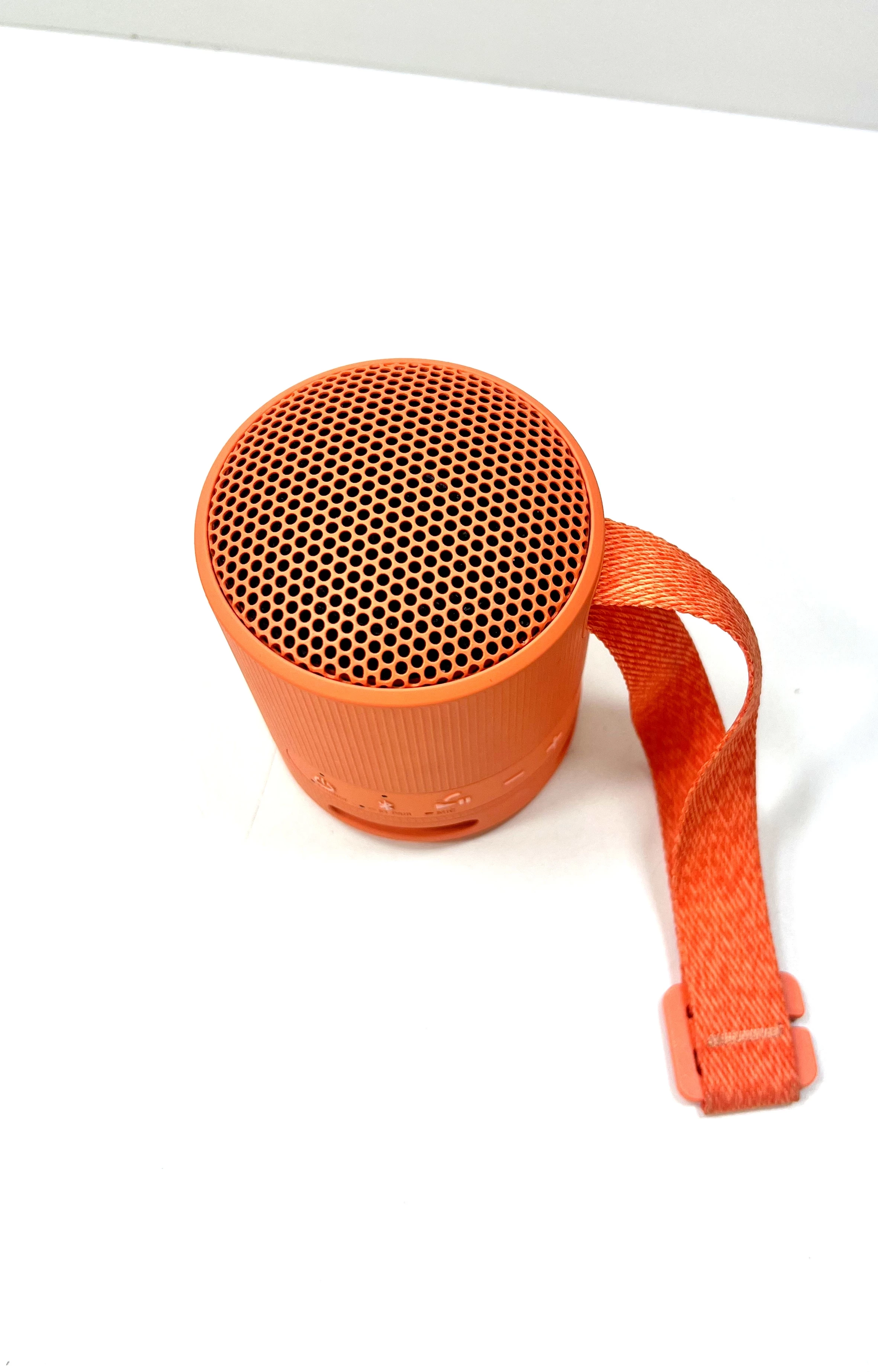 glosnik-przenosny-sony-srs-xb100-pomaranczowy-ean-gtin-4548736146150