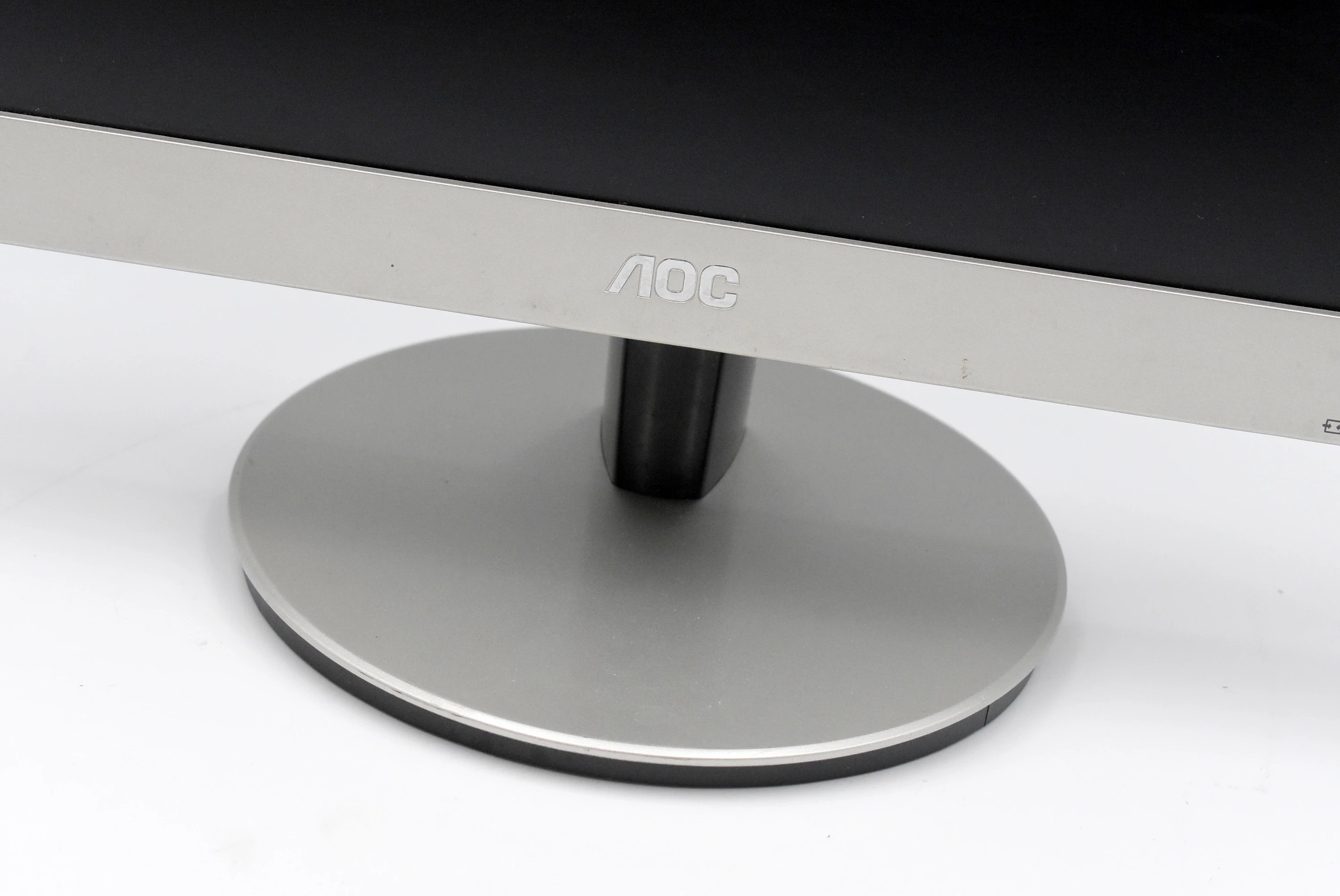 monitor-aoc-i2269vwm-215-led-1920x1080px-ips-ean-gtin-4038986122054