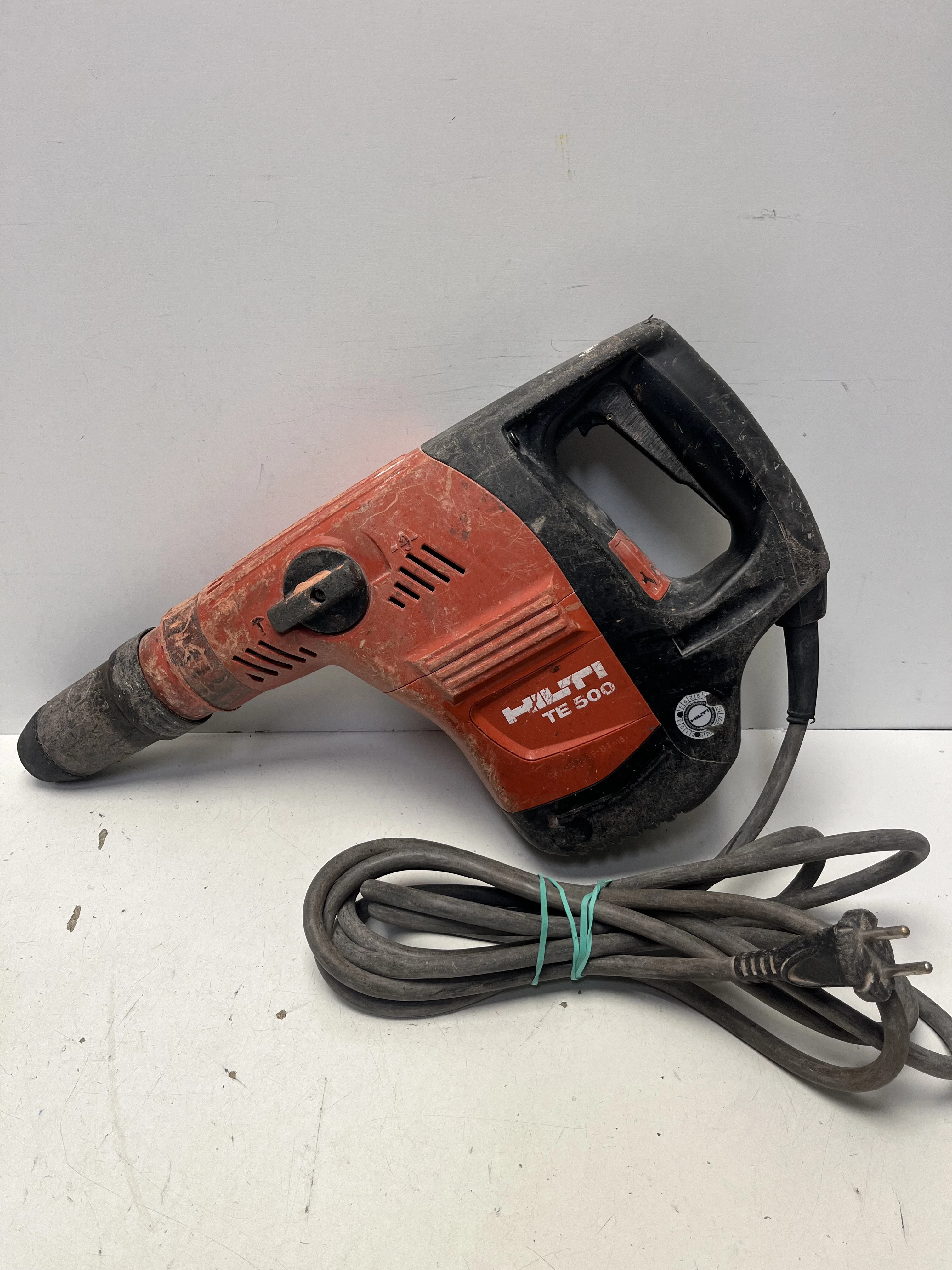 mlot-wyburzeniowy-hilti-te-500-osiedle-teatralne-3u15-krakow