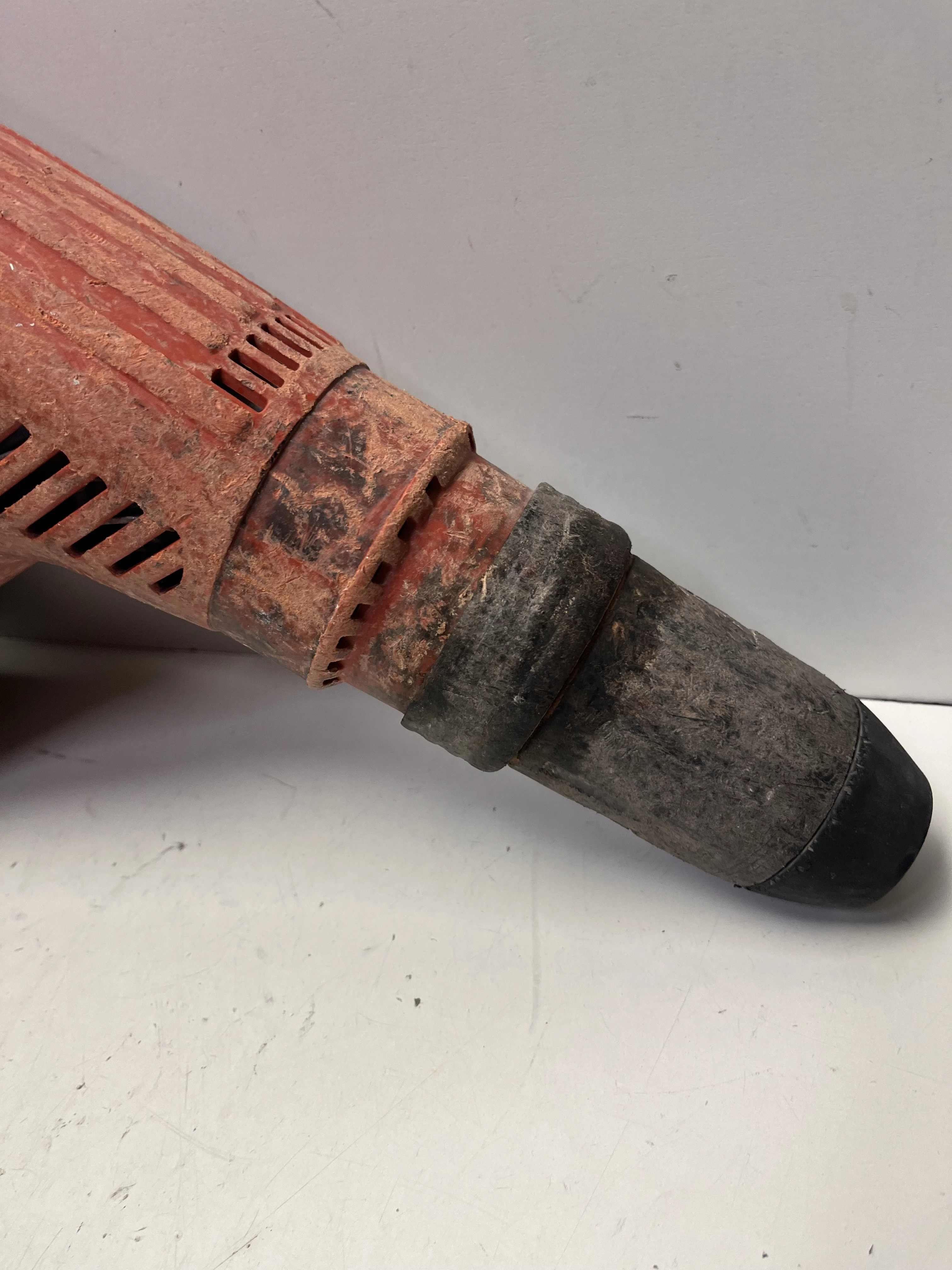 mlot-wyburzeniowy-hilti-te-500-energia-udaru-850