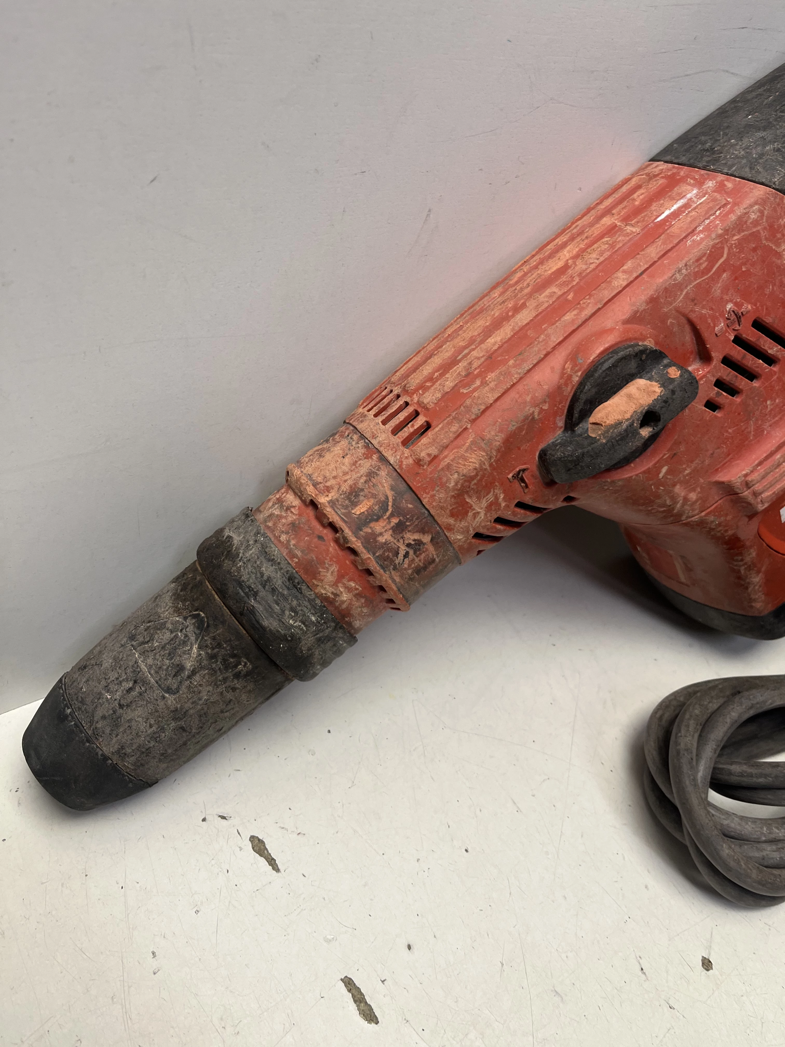 mlot-wyburzeniowy-hilti-te-500-stan-11323-2