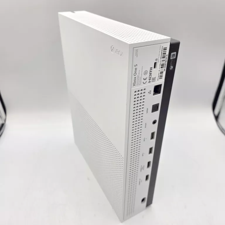 konsola-xbox-one-s-1tb-wersja-konsoli-130591-2