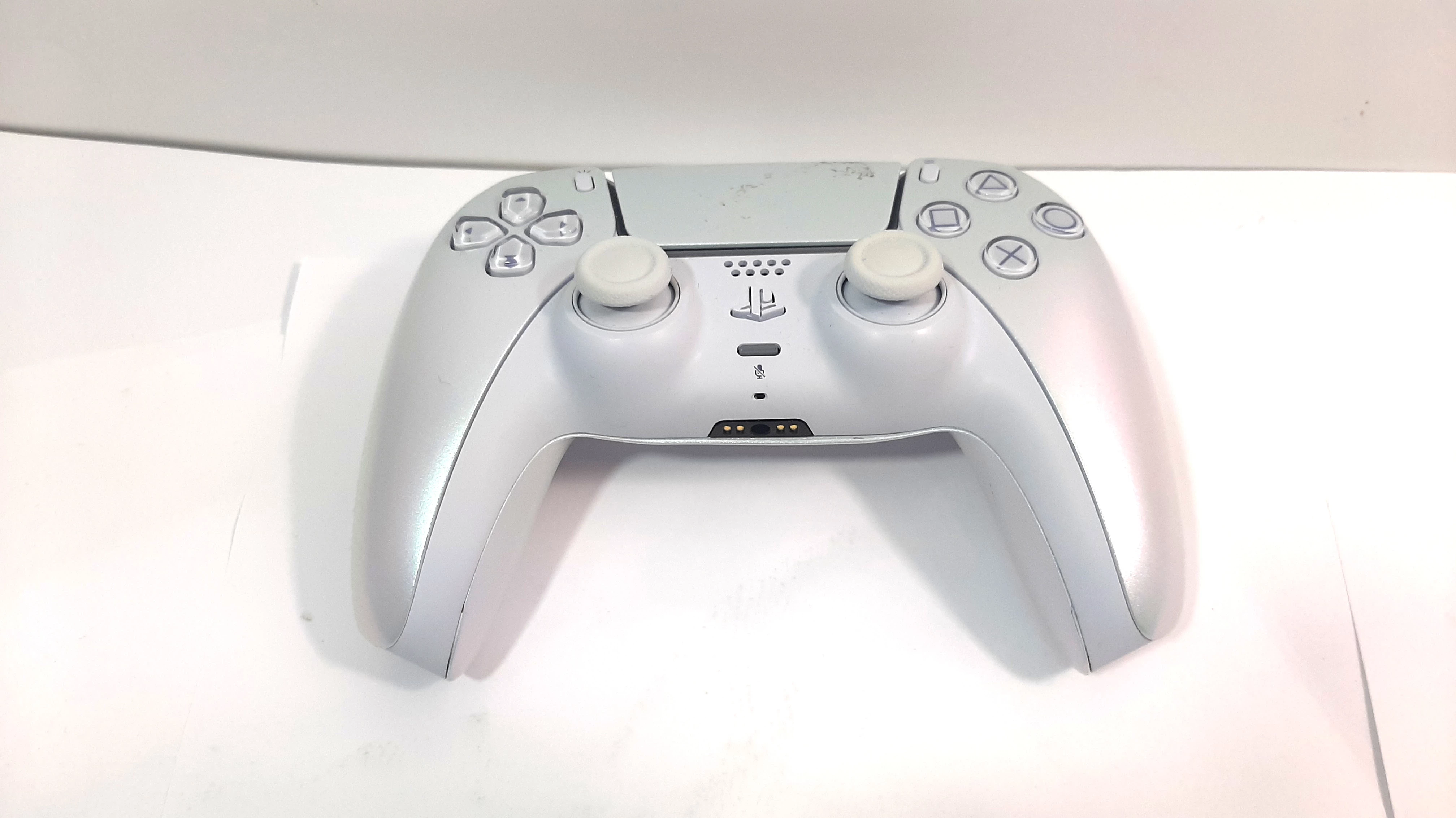 pad-sony-dualsense-chrome-pearl-ps5-kod-producenta-0711719590019