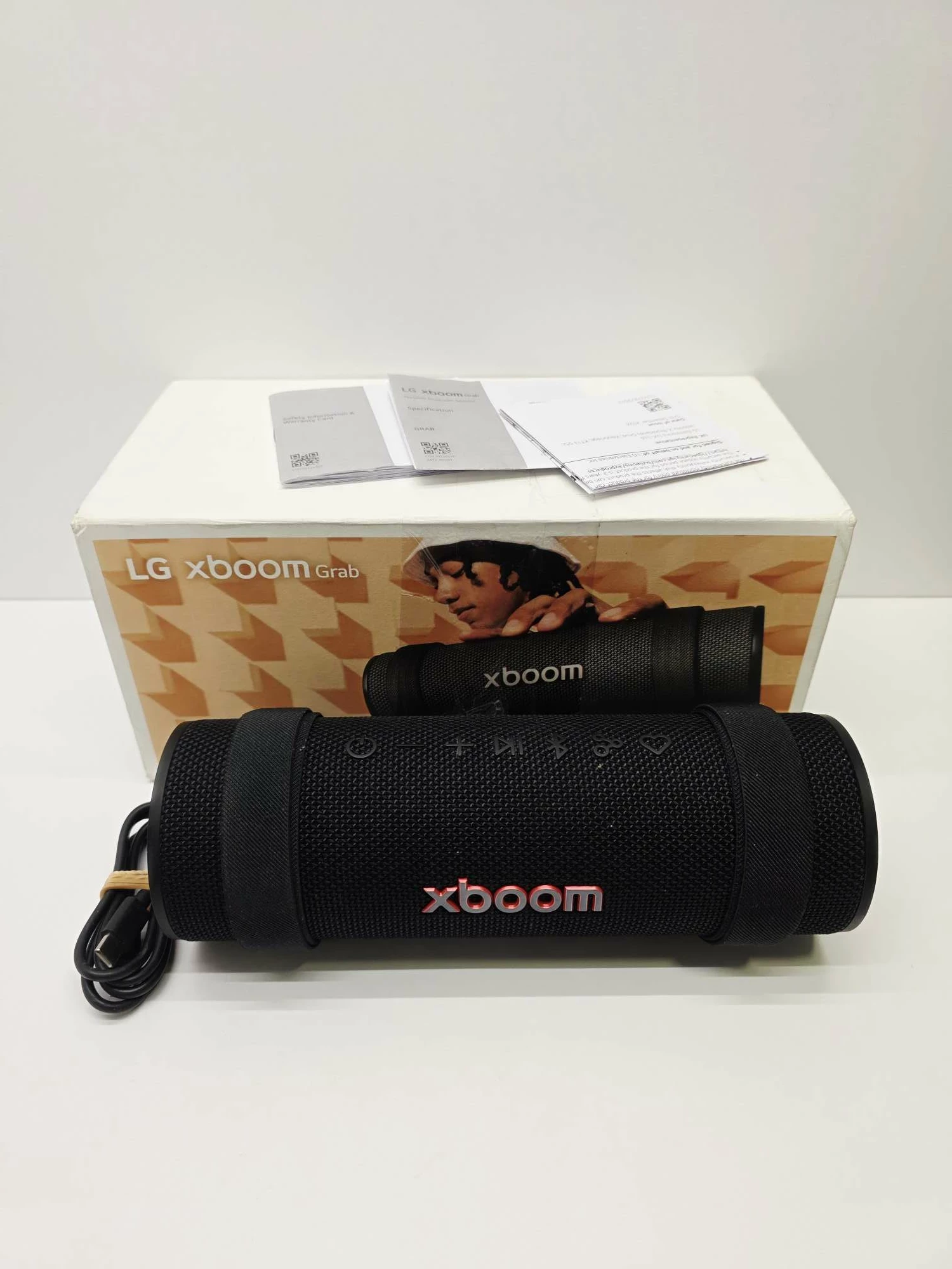 glosnik-przenosny-lg-xboom-grab-ean-gtin-8806096327388