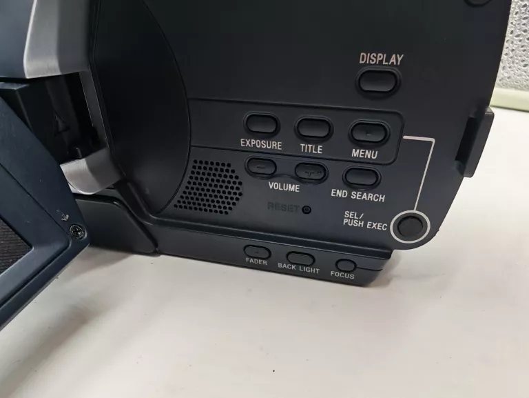 kamera-cyfrowa-sony-dcr-trv14e-10x-zoom-minidvtorba-rozdzielczosc-080