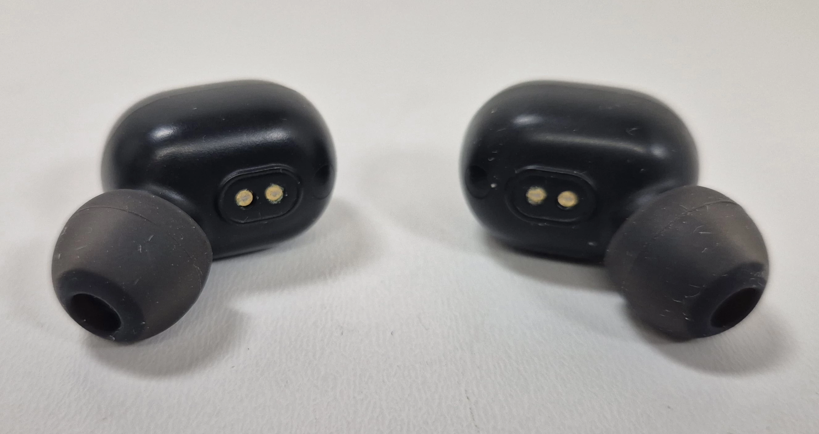 sluchawki-bt-xiaomi-mi-true-wireless-earbuds-basic-2-kolor-dominujacy-129357-3
