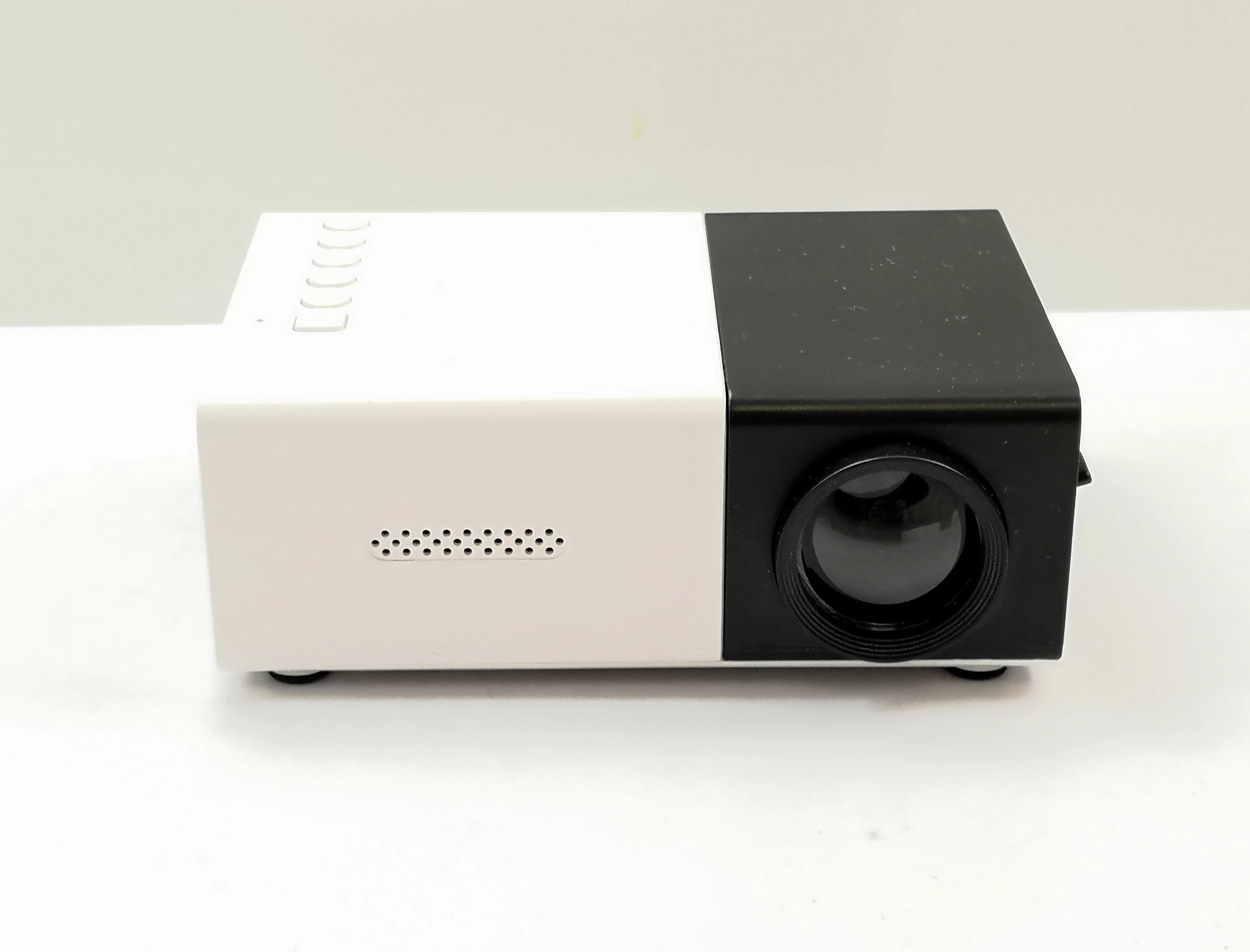mini-projektor-led-q1-ean-gtin-4005400056837