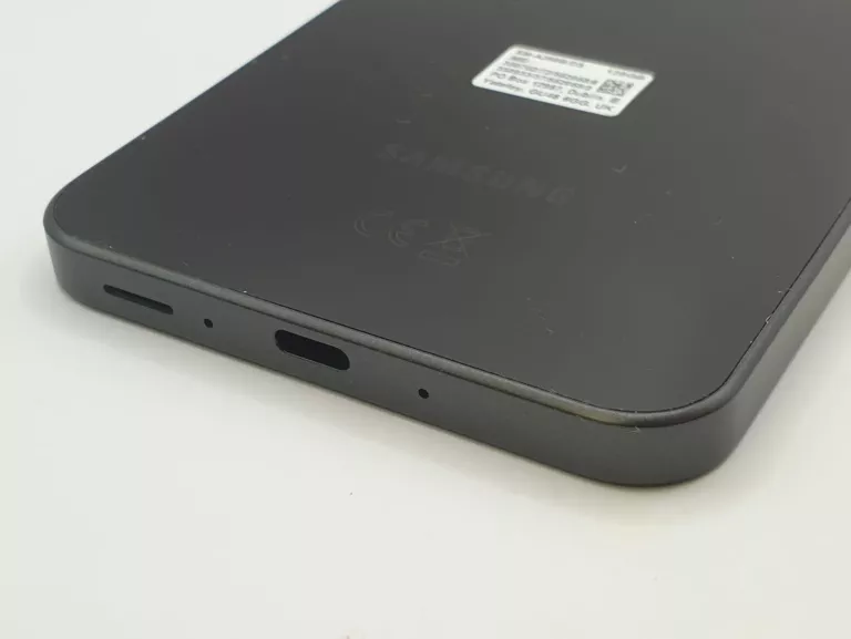 samsung-galaxy-a26-5g-6gb-128gb-black-czarny-komplet-nienaganny-przekatna-ekranu-670