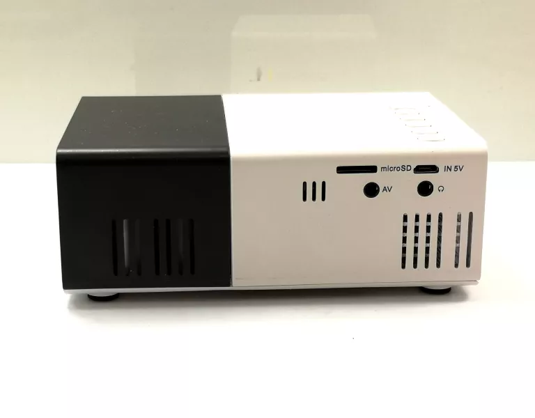 mini-projektor-led-q1-jasnosc-lampy-ansi-1