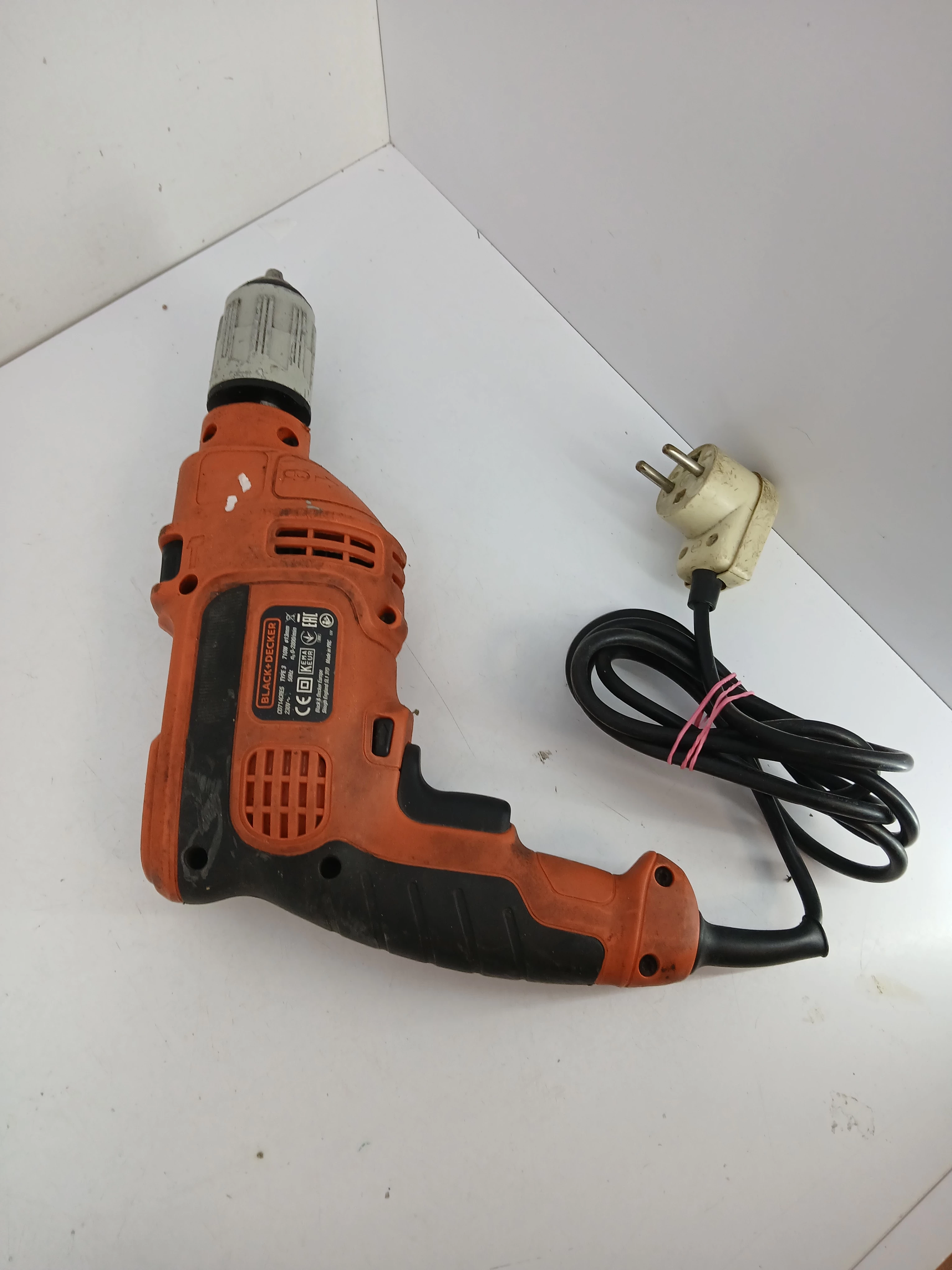 wkretarka-black-decker-cd714cres-mickiewicza-12f-sj-morag