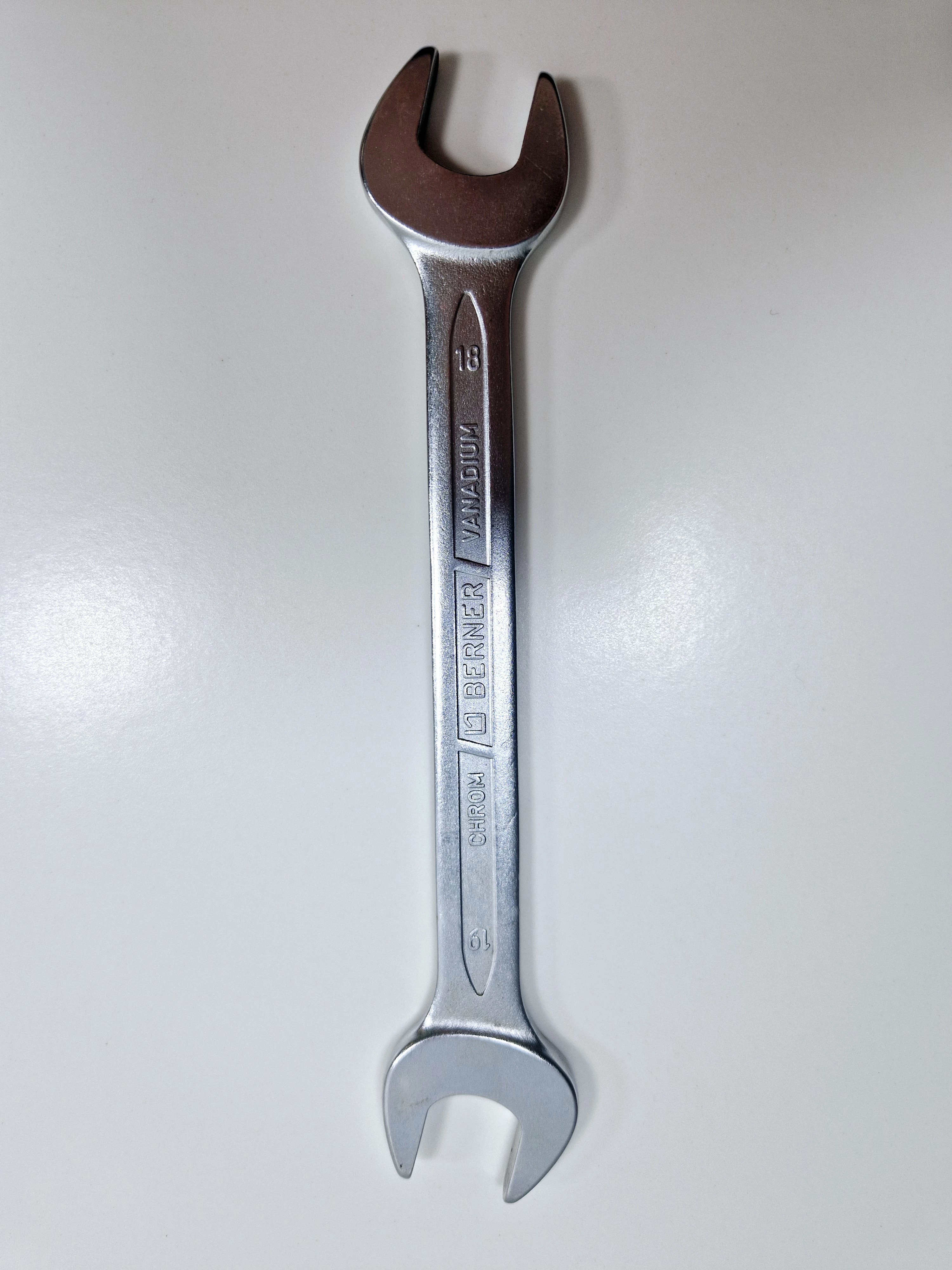 klucz-plaski-dwustronny-19x18-berner-ean-gtin-5904041407550