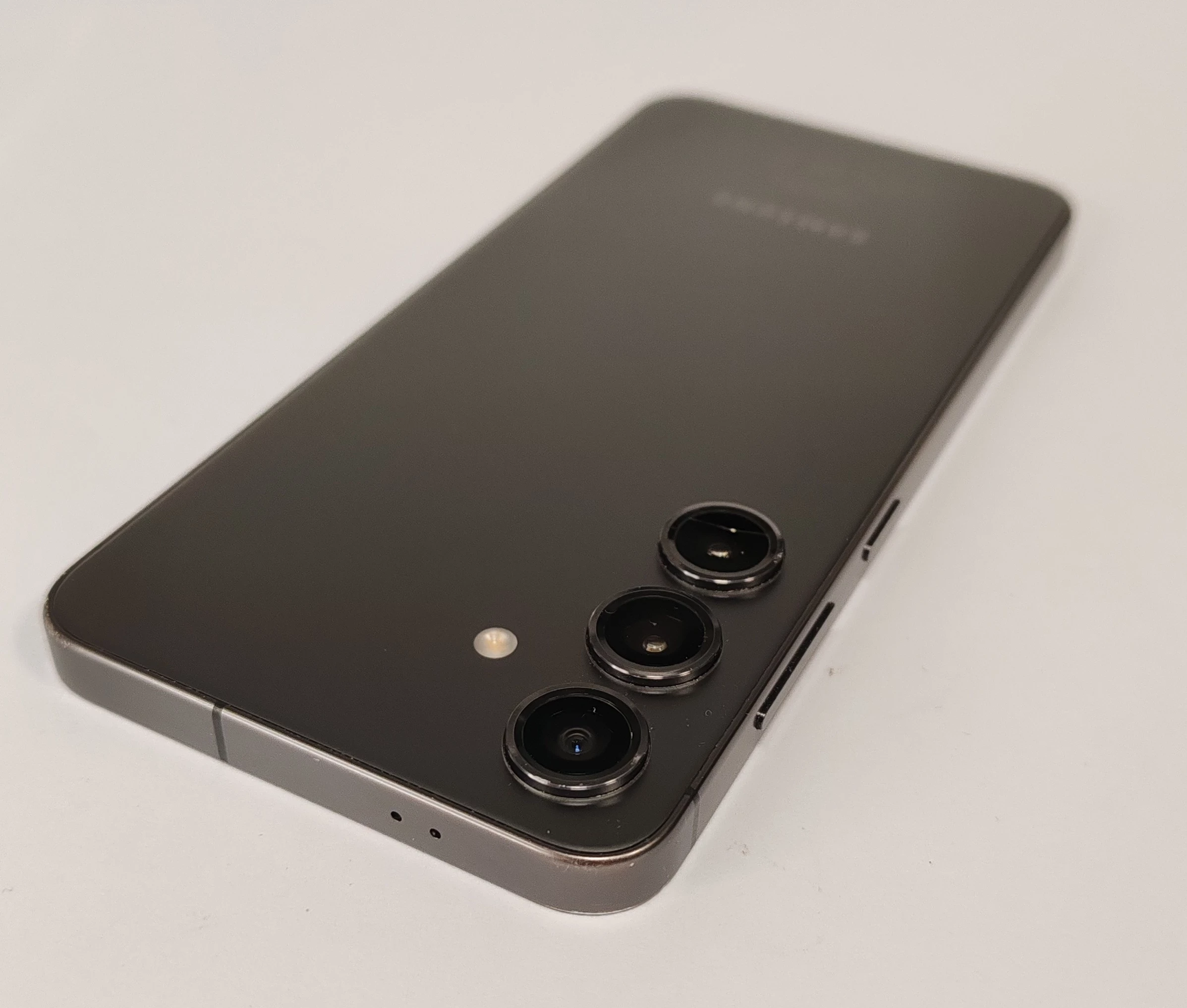 telefon-samsung-galaxy-s24-8gb-256gb-zestaw-model-telefonu-246737-1790696