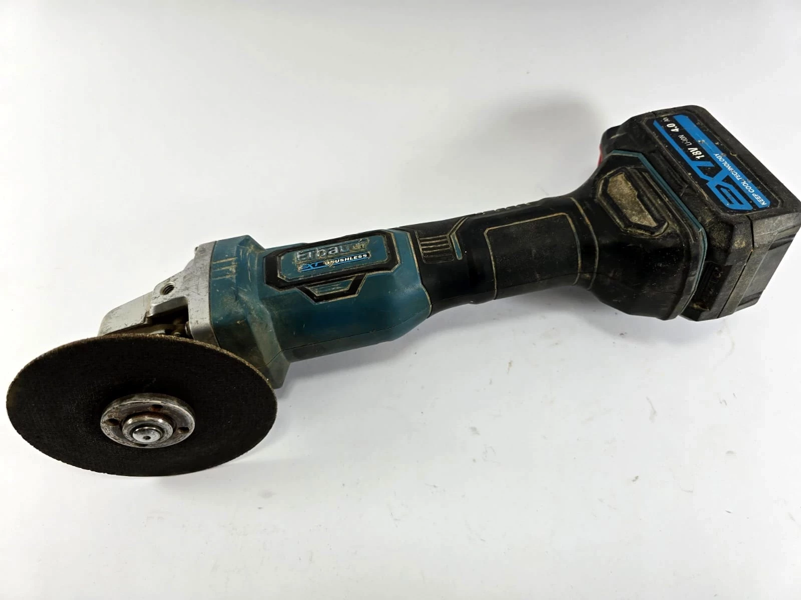 szlifierka-katowa-erbauer-eag18-li-akumulator-4ah-ladowarka-rodzaj-250123-1798302