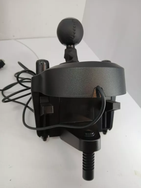 kierownica-logitech-g920-shifter-pedaly-stan-11323-2
