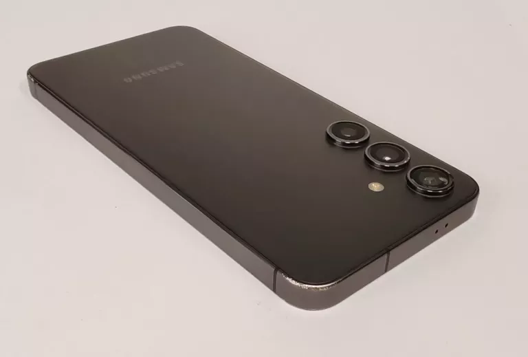 telefon-samsung-galaxy-s24-8gb-256gb-zestaw-wbudowana-pamiec-202869-214185