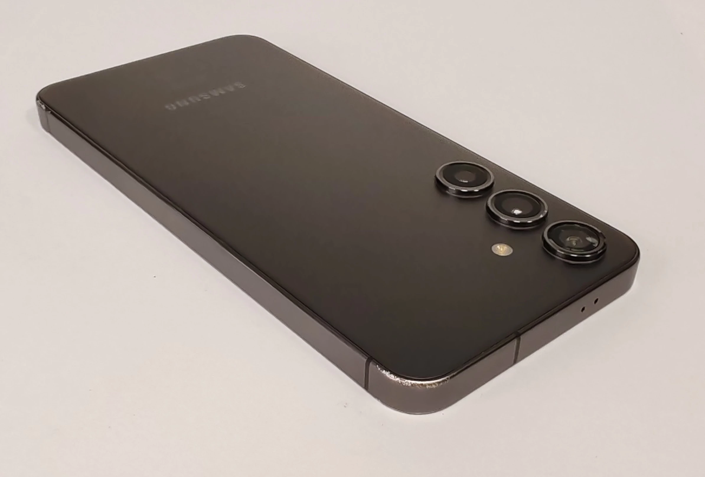 telefon-samsung-galaxy-s24-8gb-256gb-zestaw-wbudowana-pamiec-202869-214185