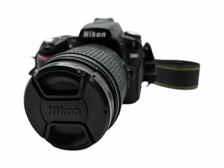 aparat-lustrzanka-nikon-d90-obiektyw-af-s-nikkor-18-105mm-ed-vr-ean-gtin-0018208915743