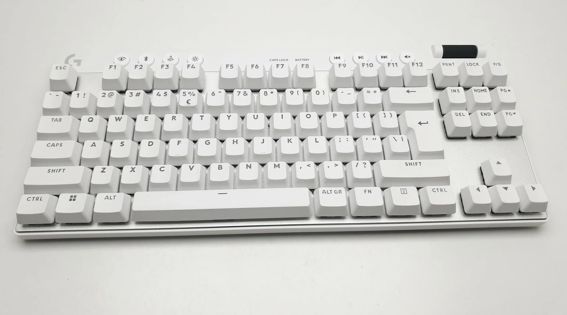 klawiatura-logitech-pro-x-tkl-lightspeed-komplet-kod-producenta-920-012148