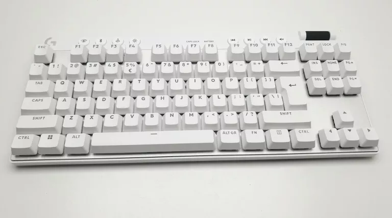 klawiatura-logitech-pro-x-tkl-lightspeed-komplet-kod-producenta-920-012148