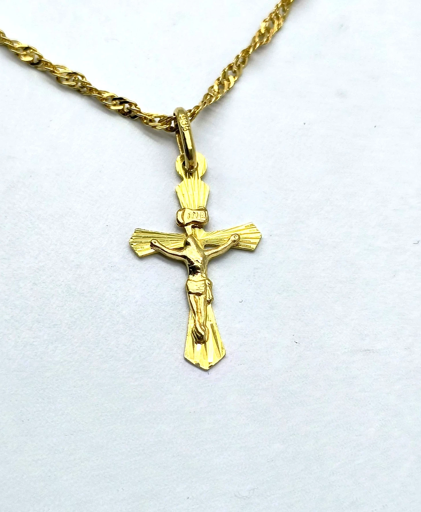 zloty-lancuszek-z-krzyzykiem-585-201g-dl-50cm-splot-singapur-rodzaj-2205-2