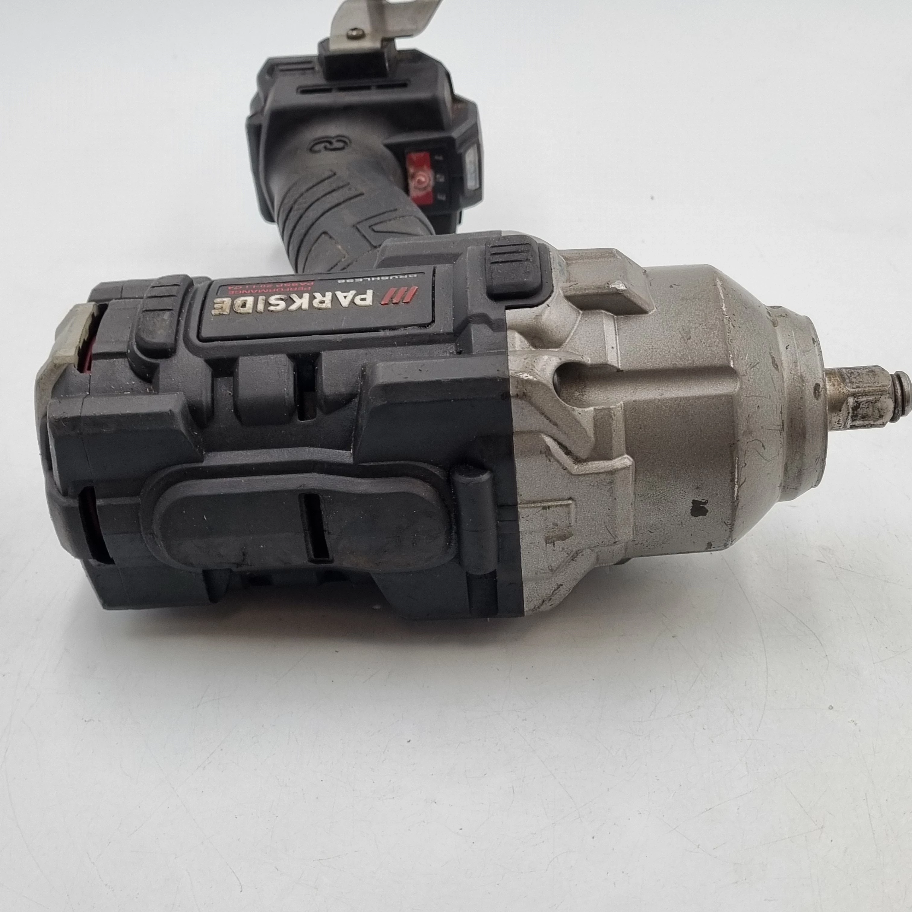 klucz-udarowy-parkside-passp-20-li-c4-body-pojemnosc-akumulatora-800