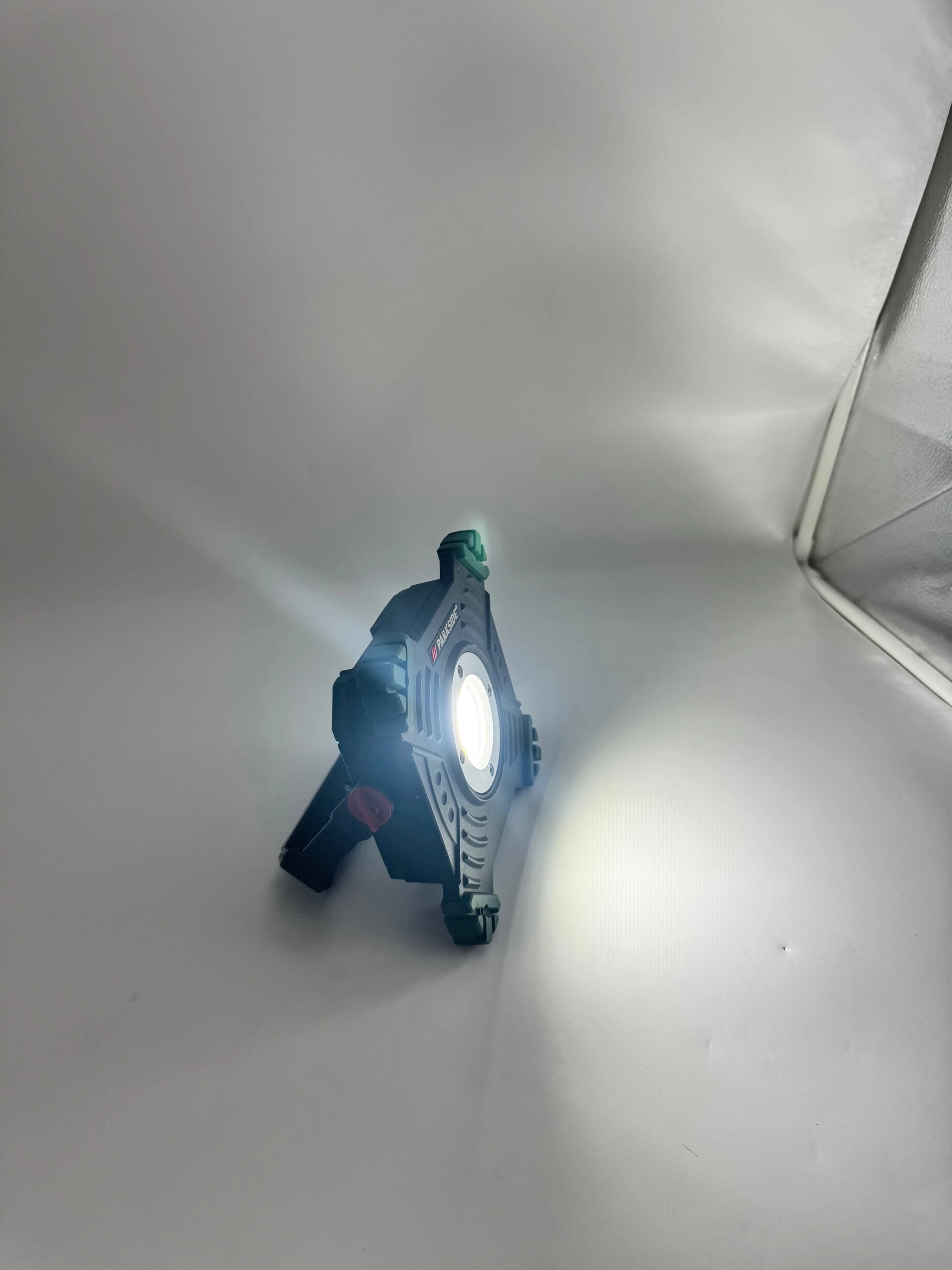reflektor-akumulatorowy-20w-parkside-ean-gtin-4066627493003